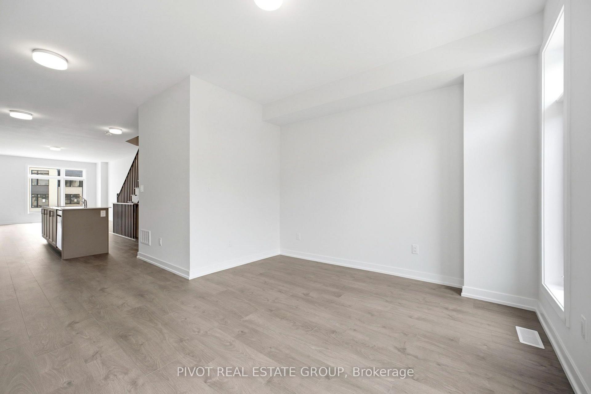 Photo 20 of 15 Pluto Way, Whitby, Brooklin — HOMEH