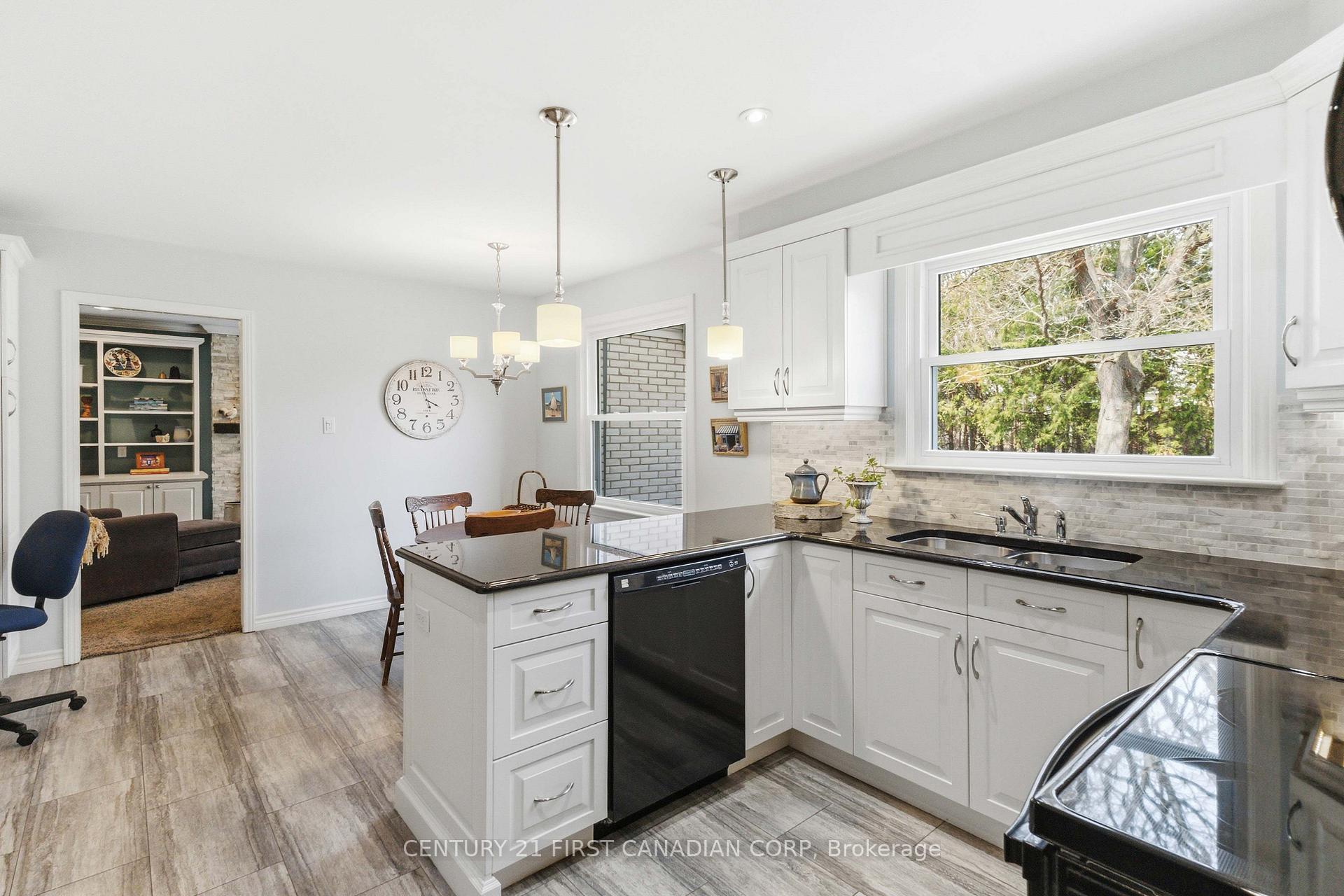 Photo 24 of 1080 Viscount Road, London, South M — HOMEH