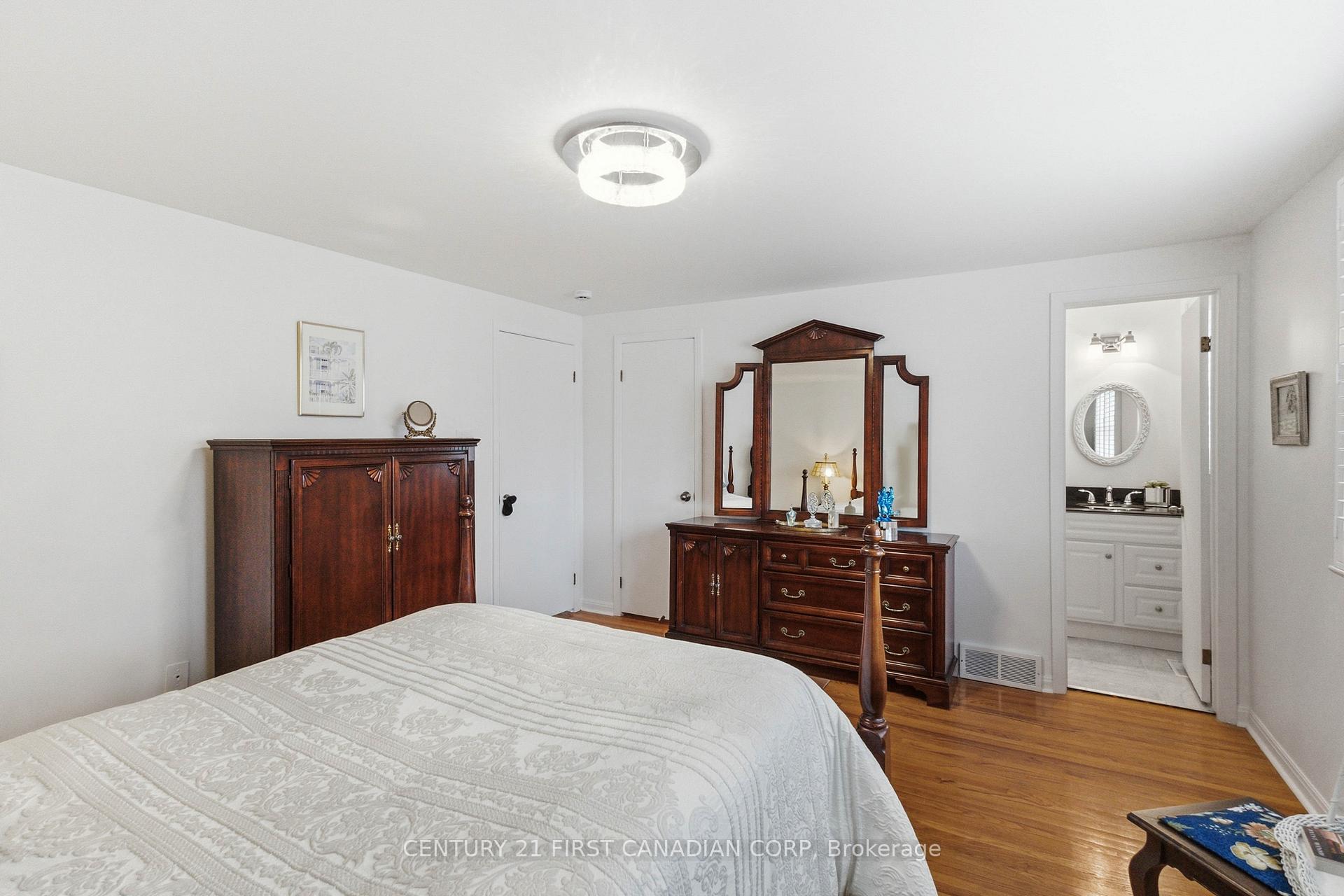 Photo 34 of 1080 Viscount Road, London, South M — HOMEH