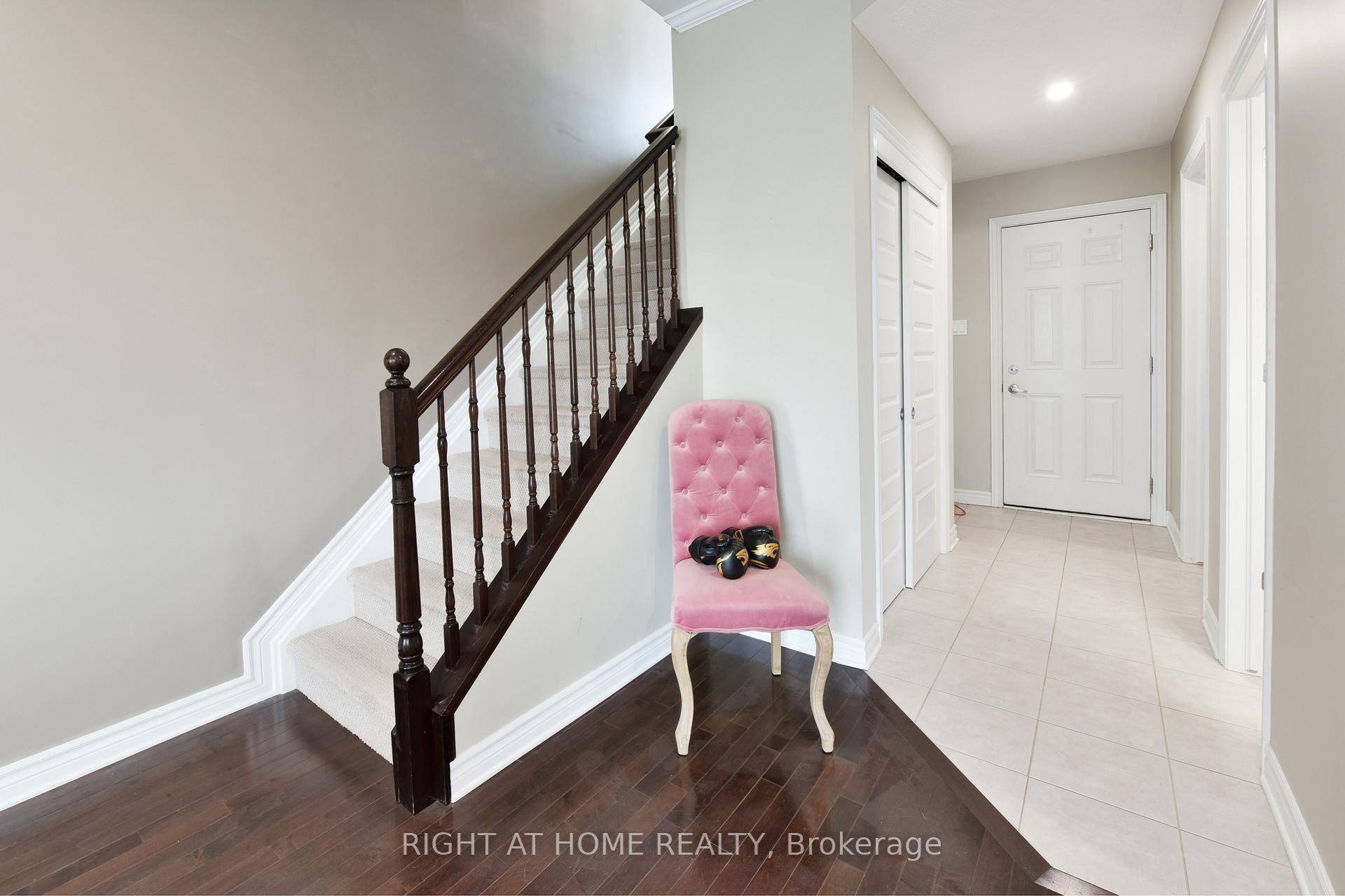 Photo 7 of 520 Silvertip Lane, Ottawa, Kanata - Kanata Lakes/Heritage Hills — HOMEH
