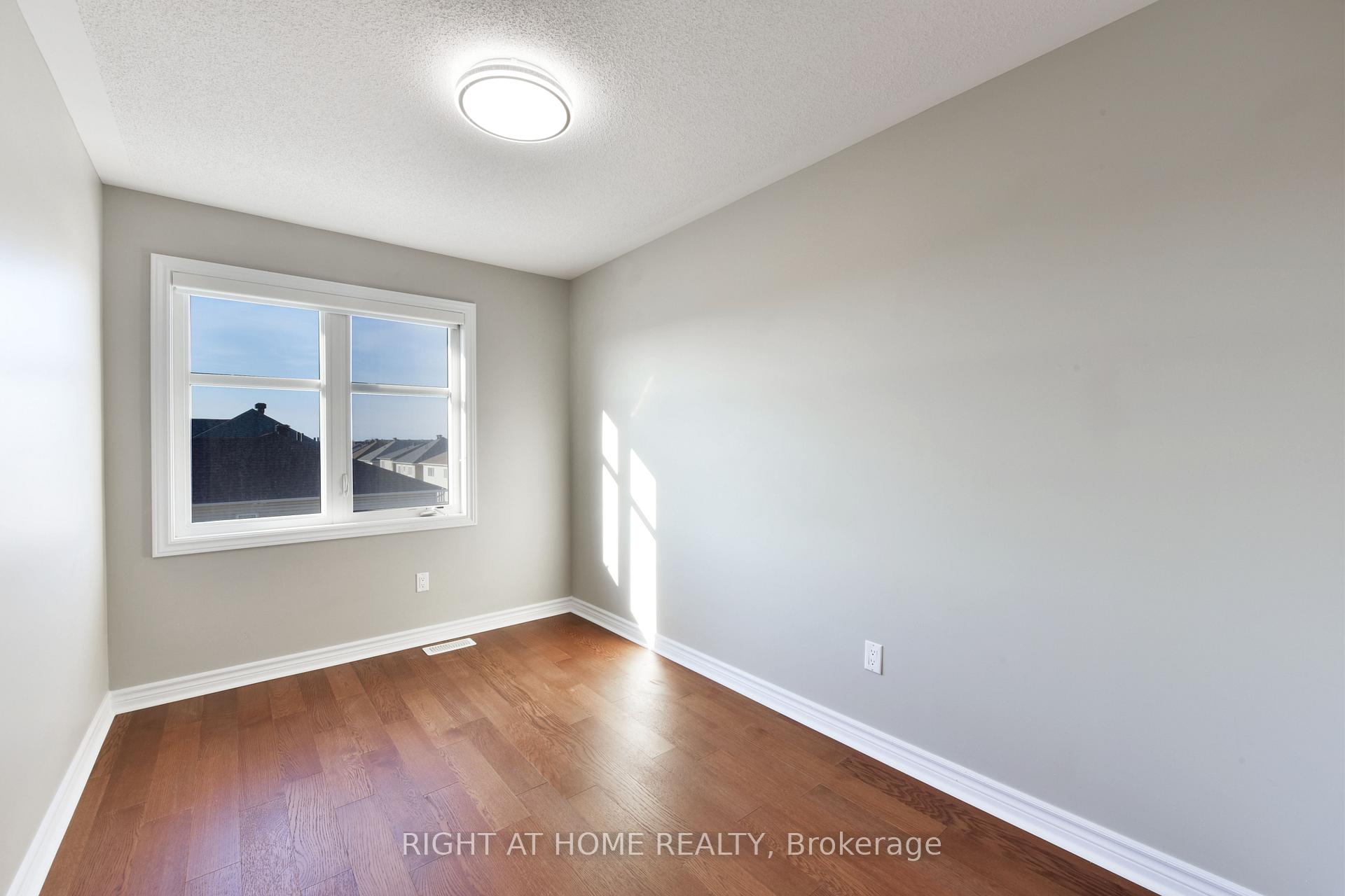 Photo 27 of 520 Silvertip Lane, Ottawa, Kanata - Kanata Lakes/Heritage Hills — HOMEH