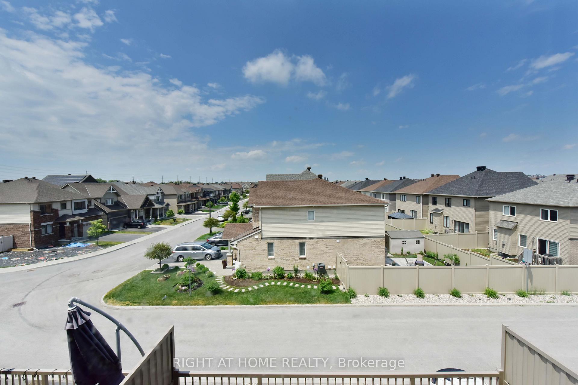 Photo 35 of 520 Silvertip Lane, Ottawa, Kanata - Kanata Lakes/Heritage Hills — HOMEH