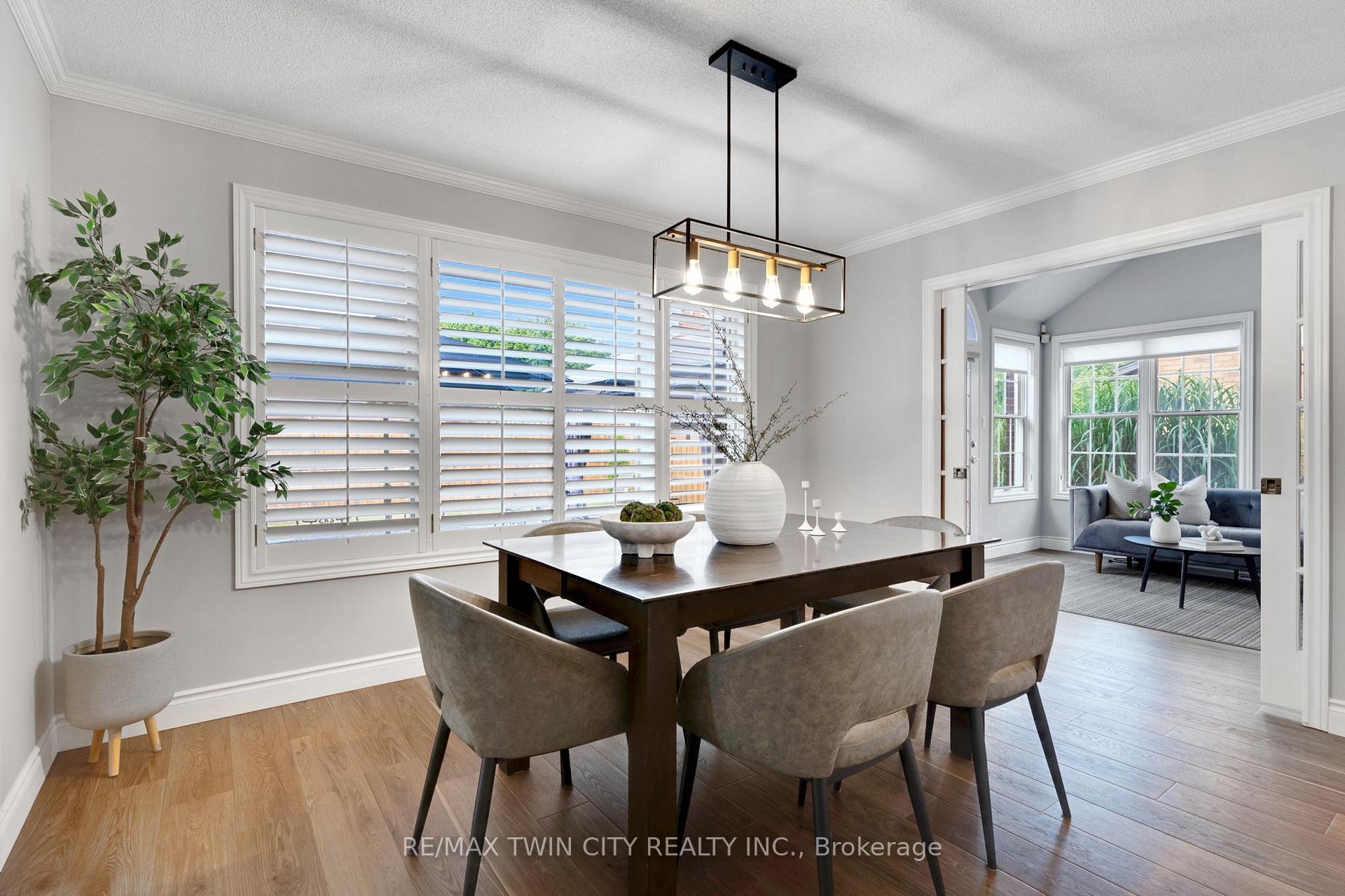 Photo 11 of 600 Coppercroft Court, Waterloo, Colonial Acres — HOMEH