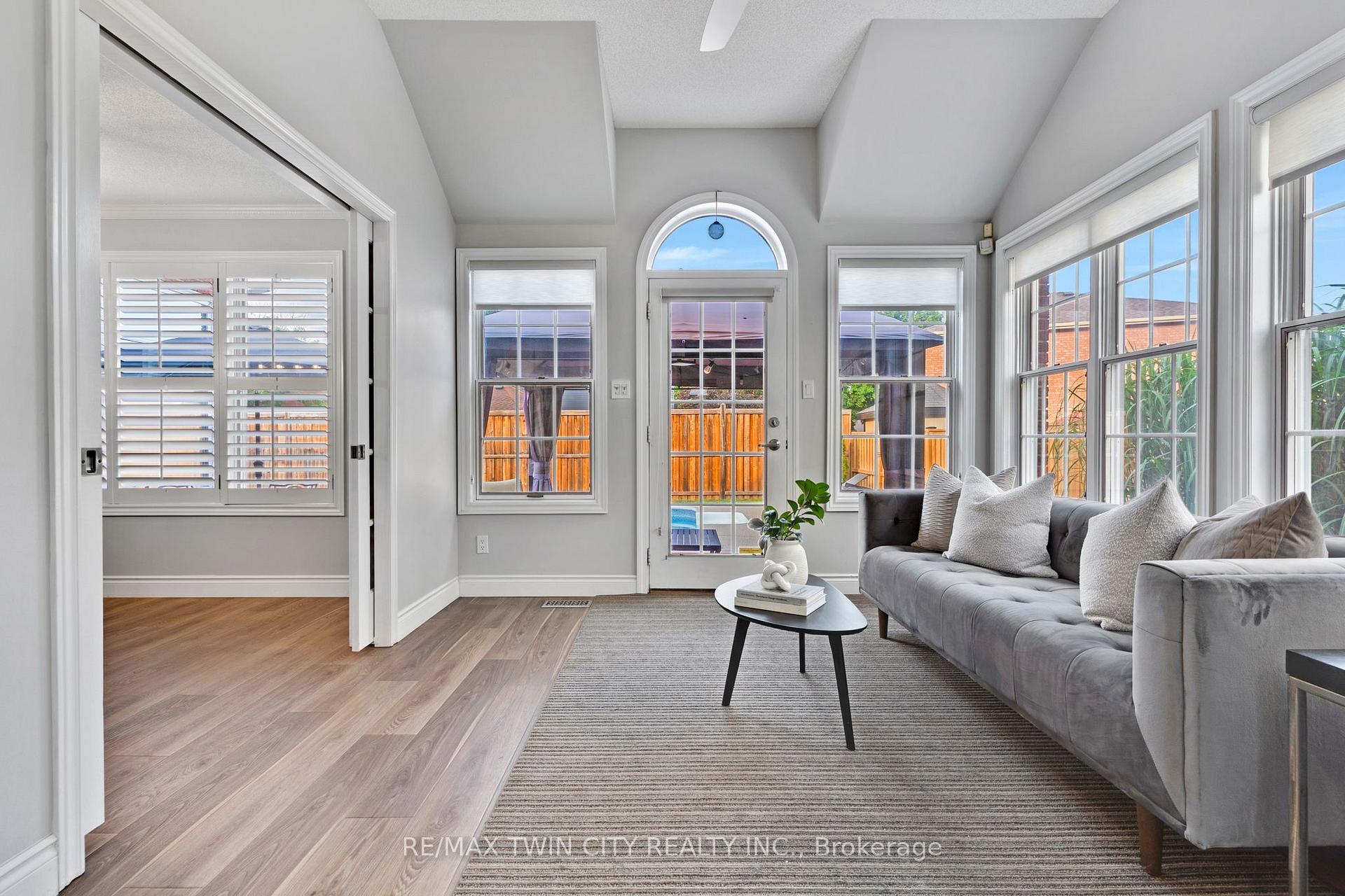 Photo 13 of 600 Coppercroft Court, Waterloo, Colonial Acres — HOMEH