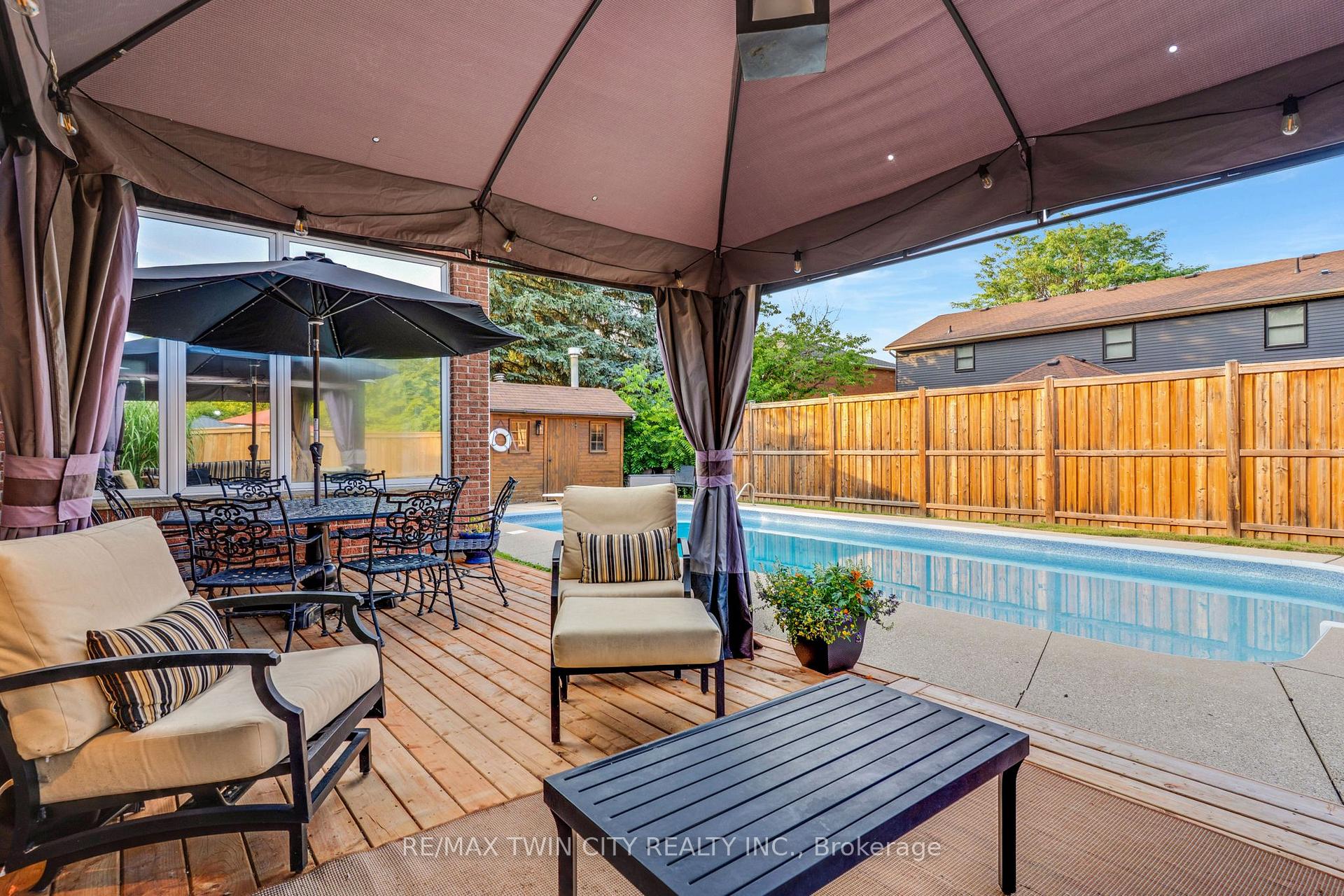 Photo 38 of 600 Coppercroft Court, Waterloo, Colonial Acres — HOMEH