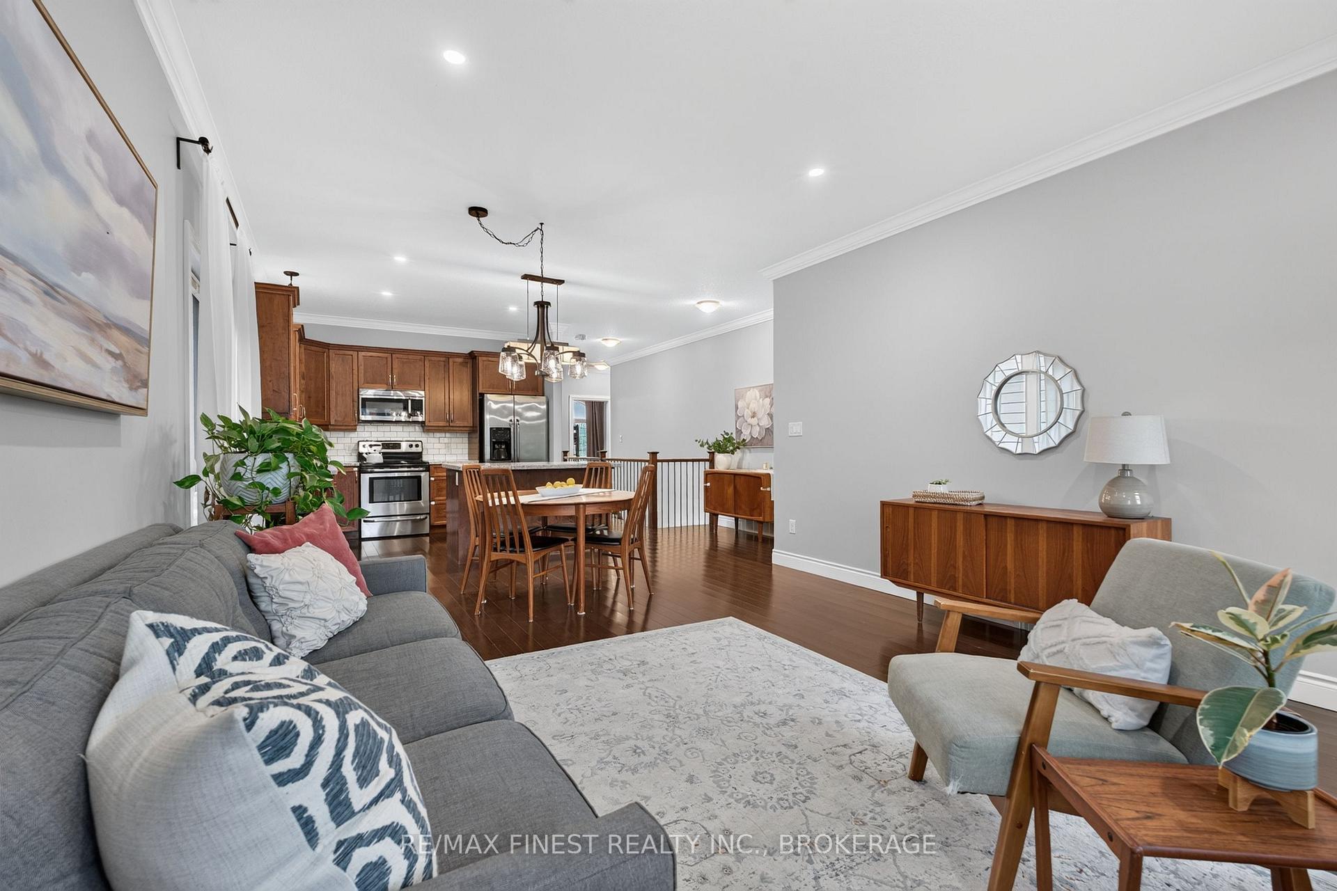 Photo 7 of 28 Park Crescent, Loyalist, Amherstview — HOMEH