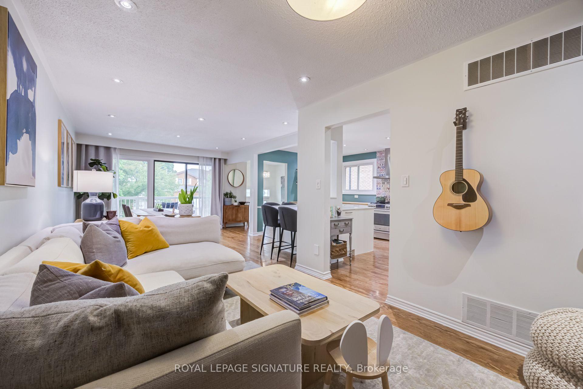 Photo 12 of 199 Chalfield Lane, Mississauga, Rathwood — HOMEH