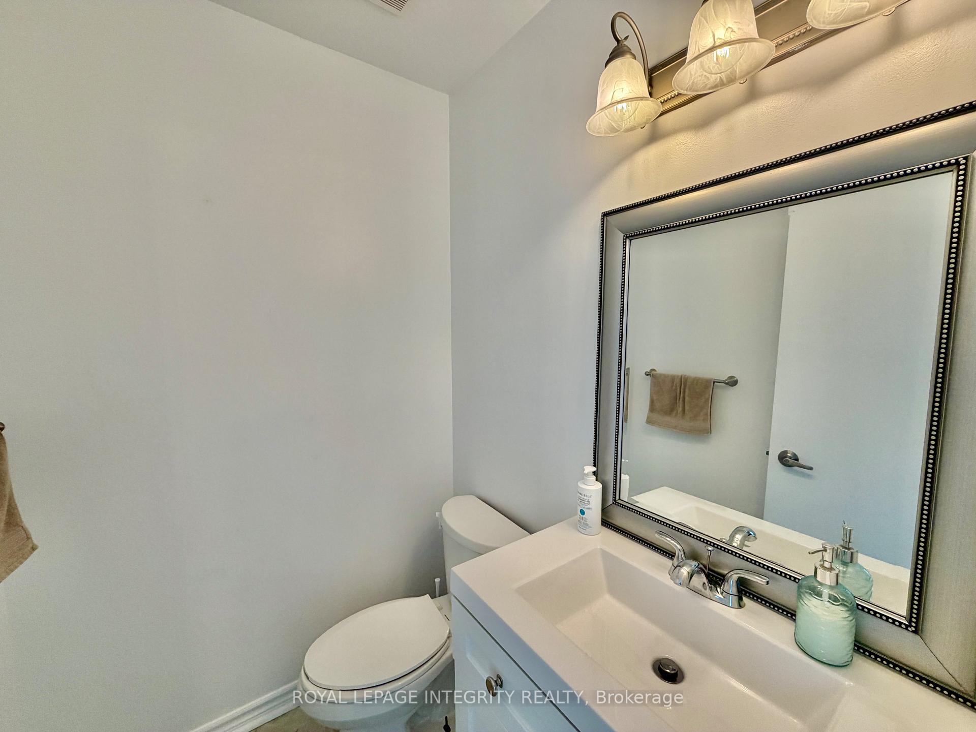 Photo 4 of 1039 Karsh Drive, Ottawa, Hunt Club Park — HOMEH