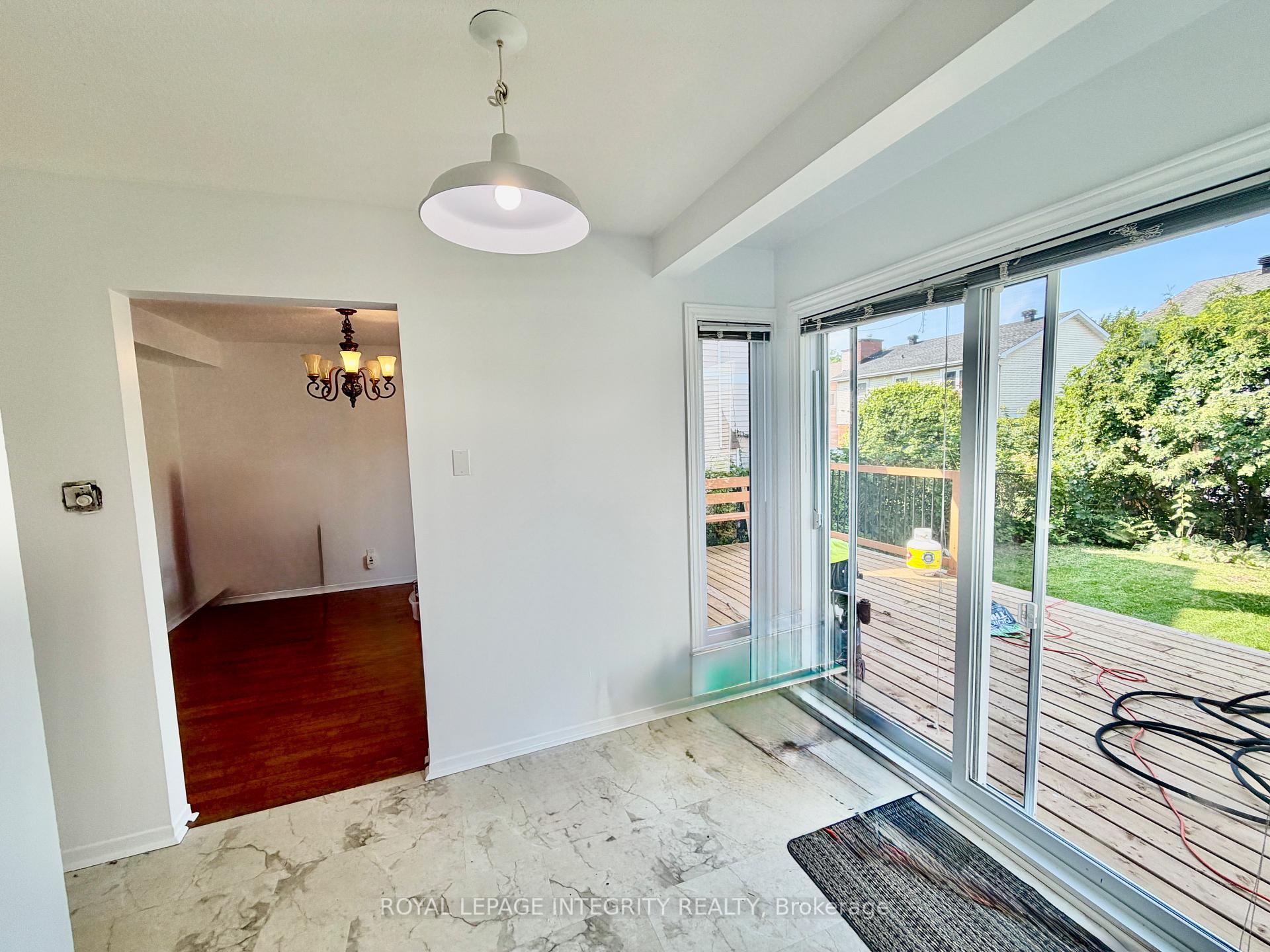 Photo 8 of 1039 Karsh Drive, Ottawa, Hunt Club Park — HOMEH