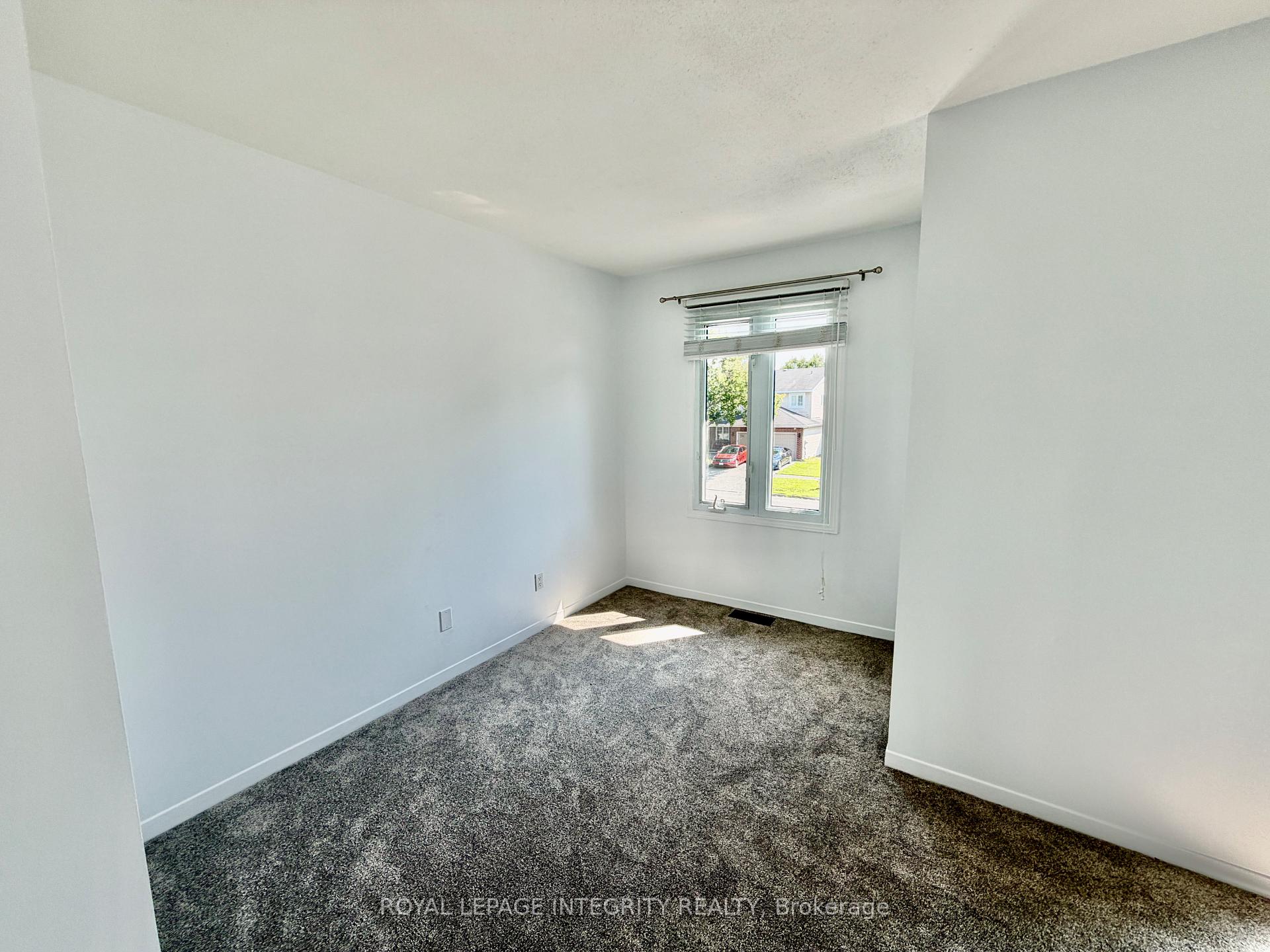 Photo 23 of 1039 Karsh Drive, Ottawa, Hunt Club Park — HOMEH