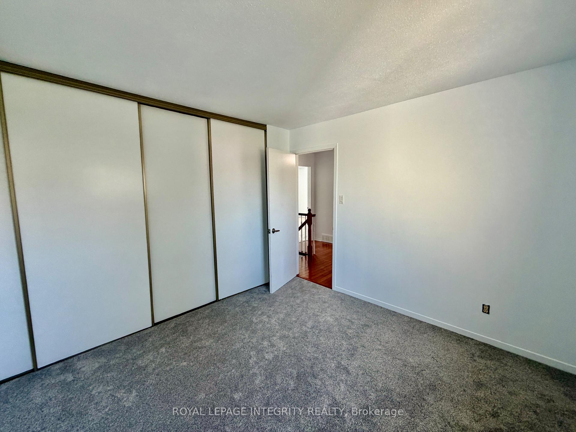 Photo 25 of 1039 Karsh Drive, Ottawa, Hunt Club Park — HOMEH
