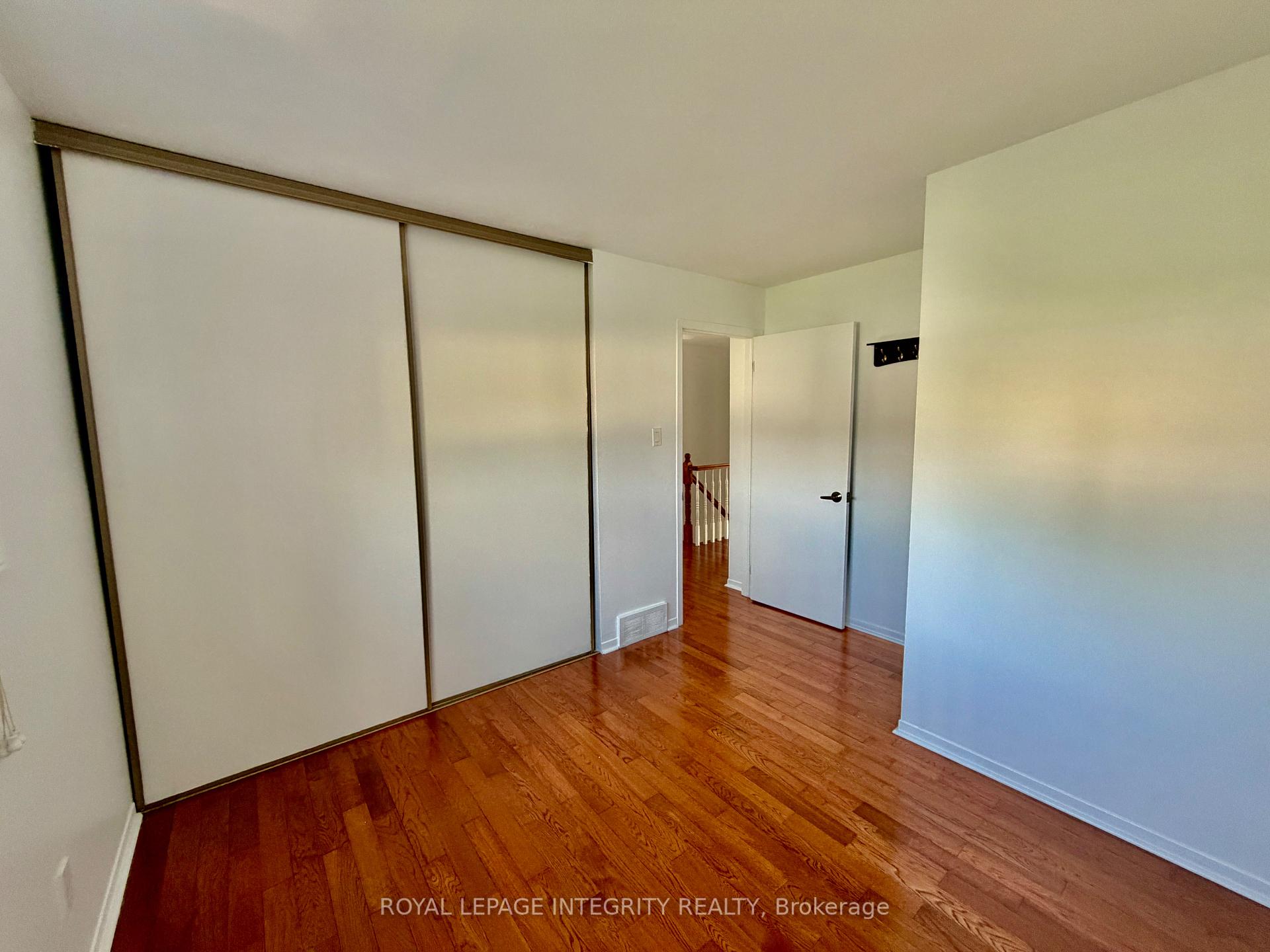 Photo 27 of 1039 Karsh Drive, Ottawa, Hunt Club Park — HOMEH