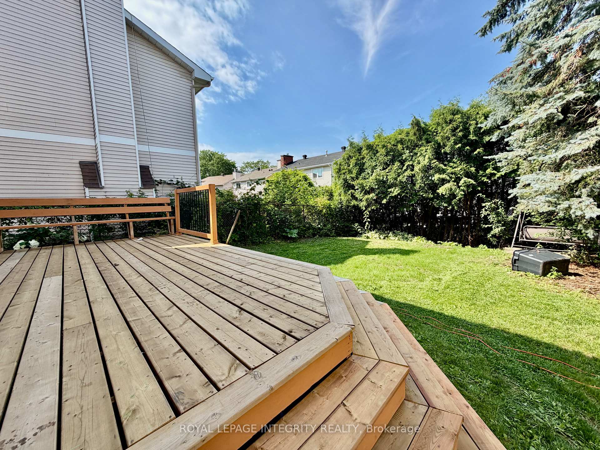 Photo 34 of 1039 Karsh Drive, Ottawa, Hunt Club Park — HOMEH