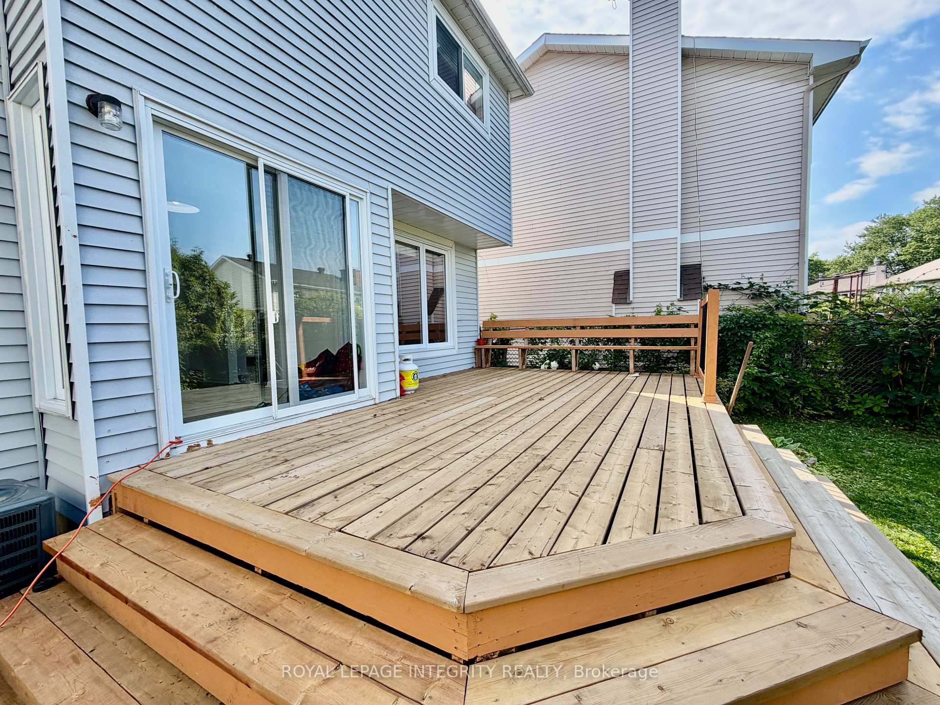 Photo 35 of 1039 Karsh Drive, Ottawa, Hunt Club Park — HOMEH