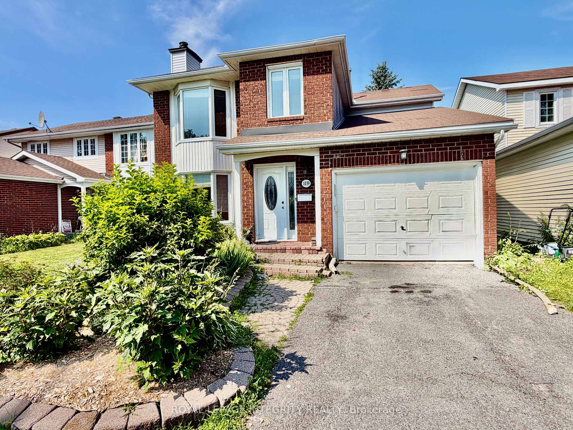 Photo 2 of 1039 Karsh Drive, Ottawa, Hunt Club Park — HOMEH