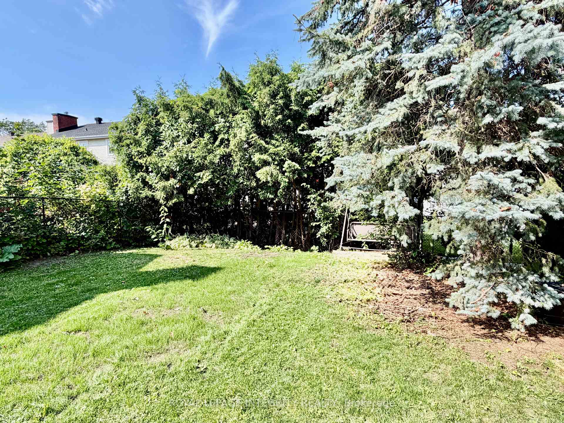 Photo 37 of 1039 Karsh Drive, Ottawa, Hunt Club Park — HOMEH