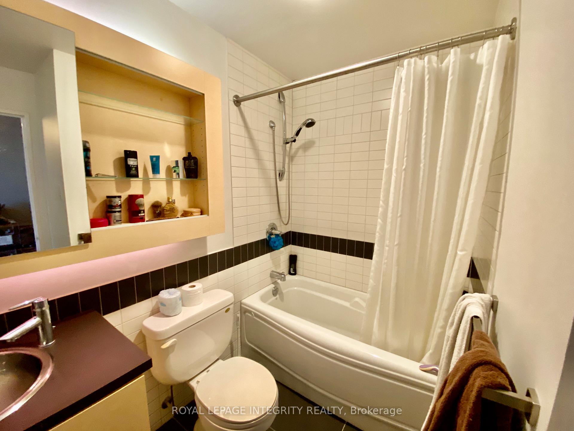 Photo 9 of Unit 1612, 324 Laurier Avenue W, Ottawa, Ottawa Centre — HOMEH