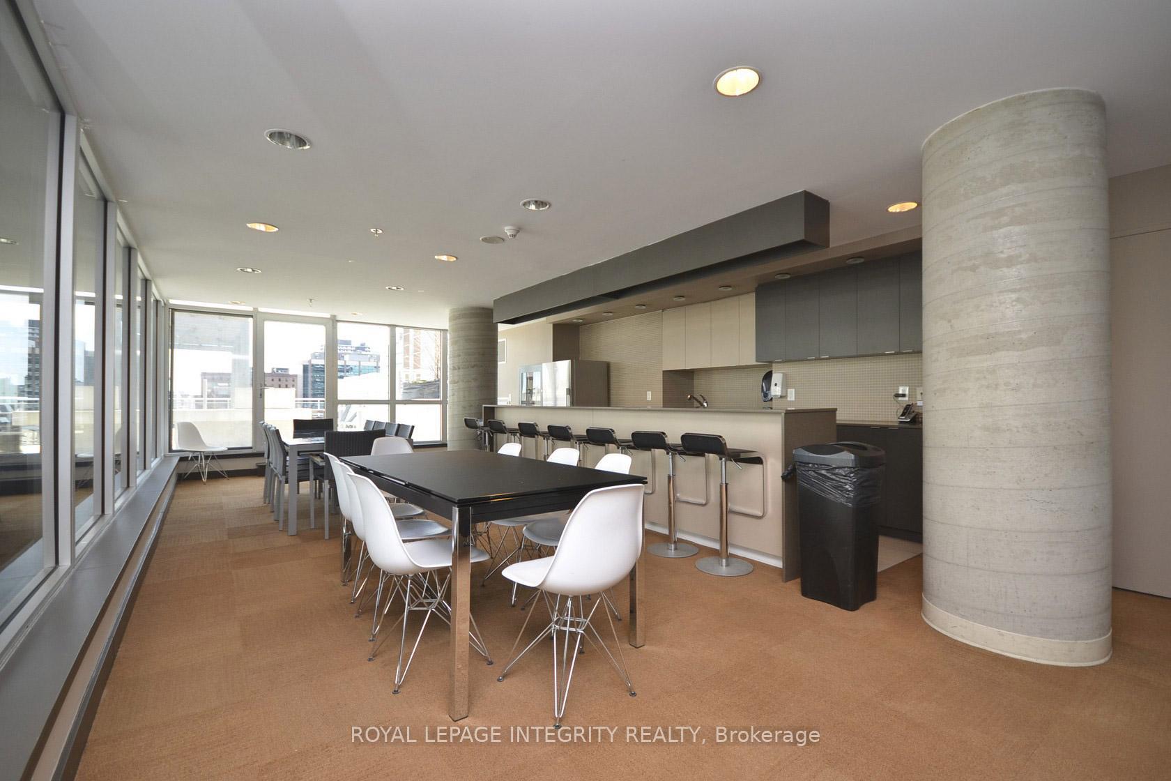 Photo 14 of Unit 1612, 324 Laurier Avenue W, Ottawa, Ottawa Centre — HOMEH