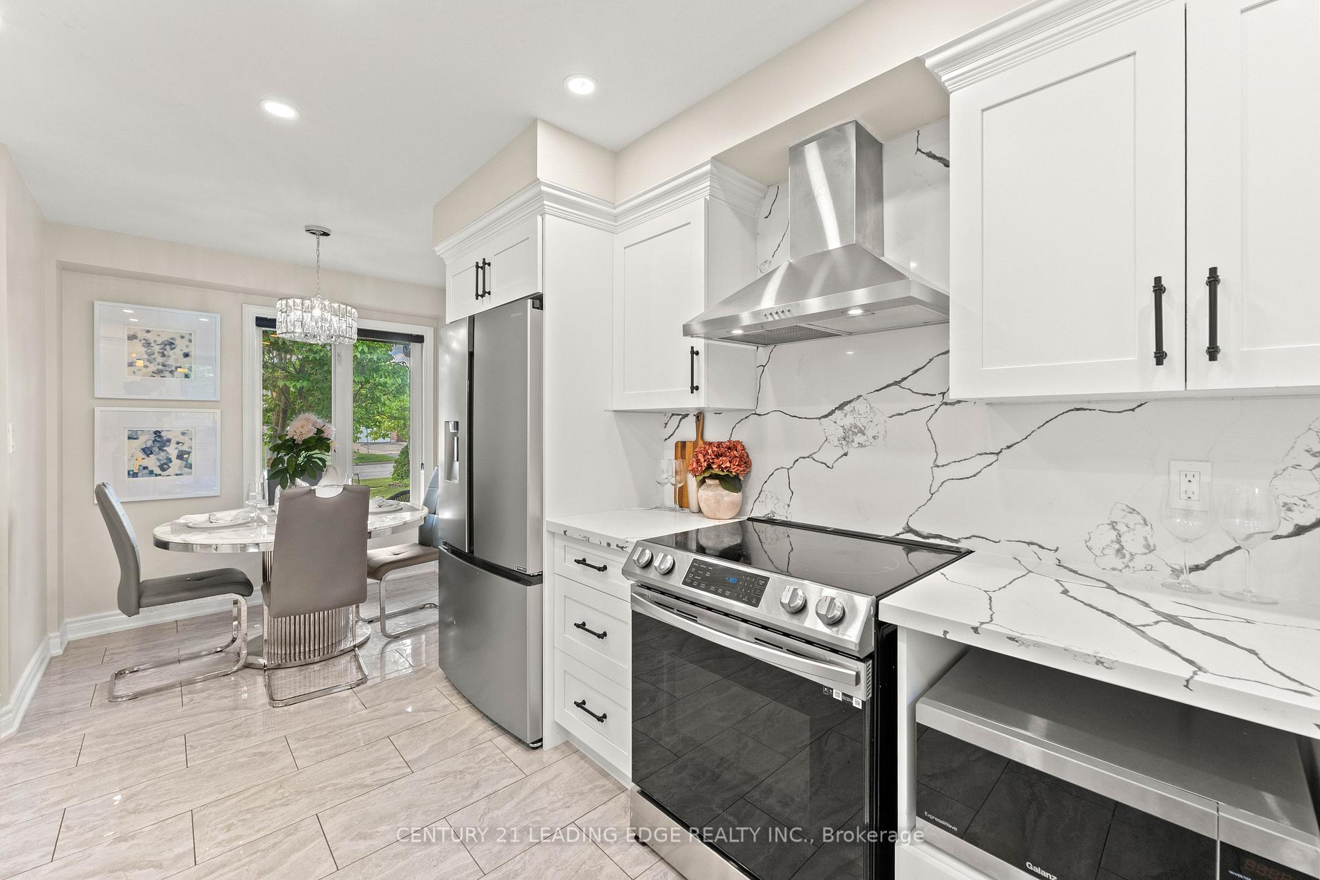 Photo 11 of 6 Freeland Avenue, Clarington, Bowmanville — HOMEH