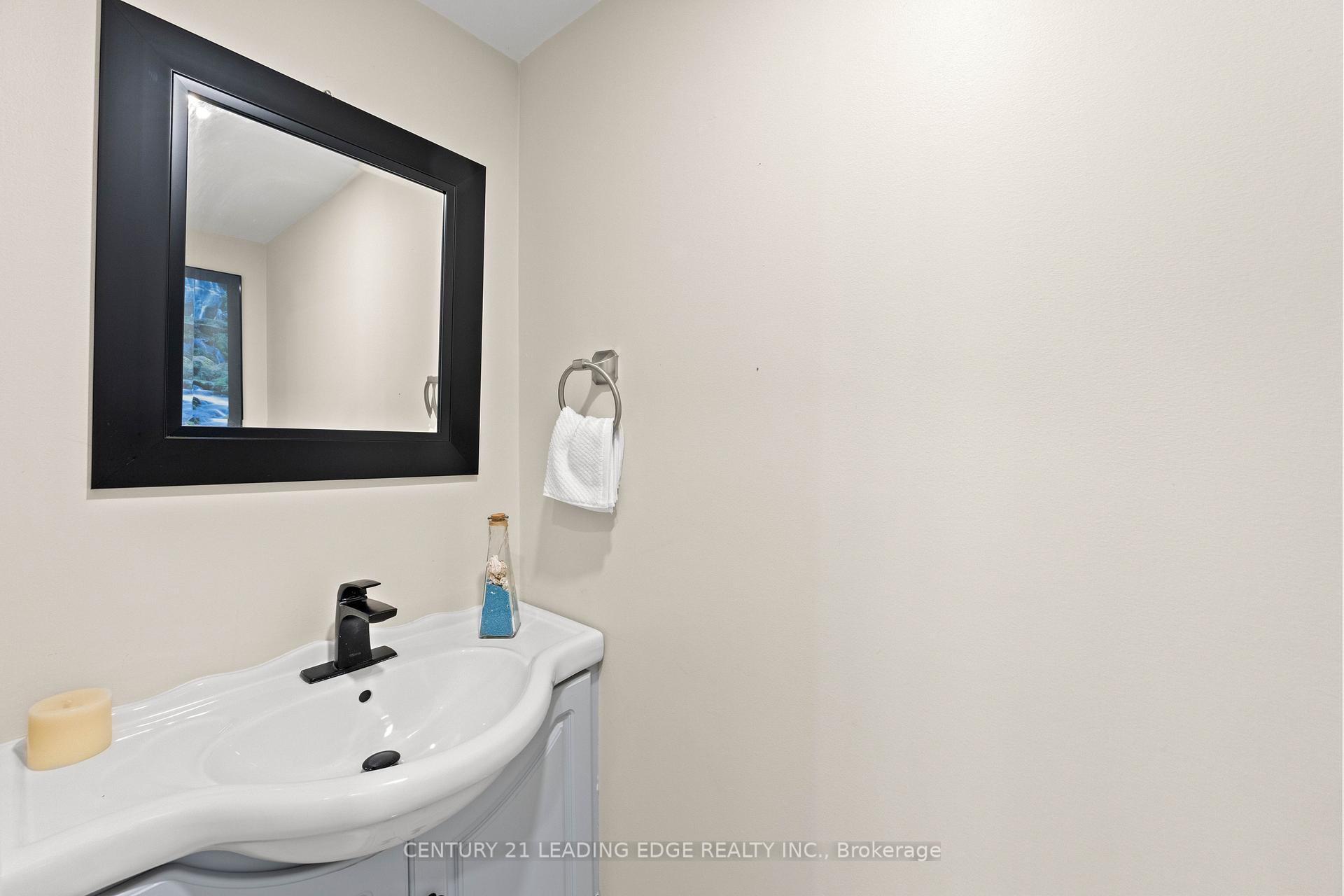 Photo 22 of 6 Freeland Avenue, Clarington, Bowmanville — HOMEH