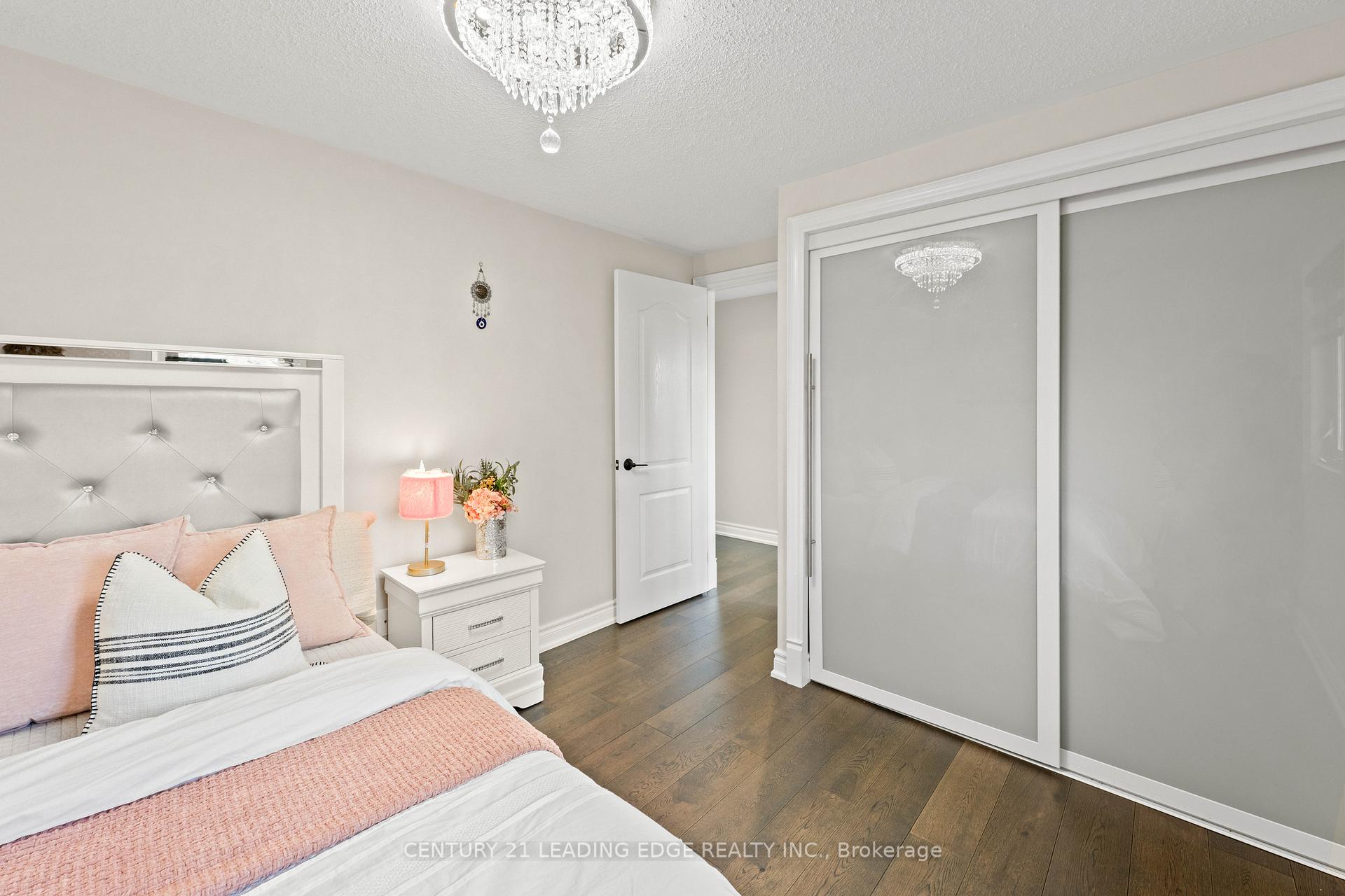 Photo 29 of 6 Freeland Avenue, Clarington, Bowmanville — HOMEH