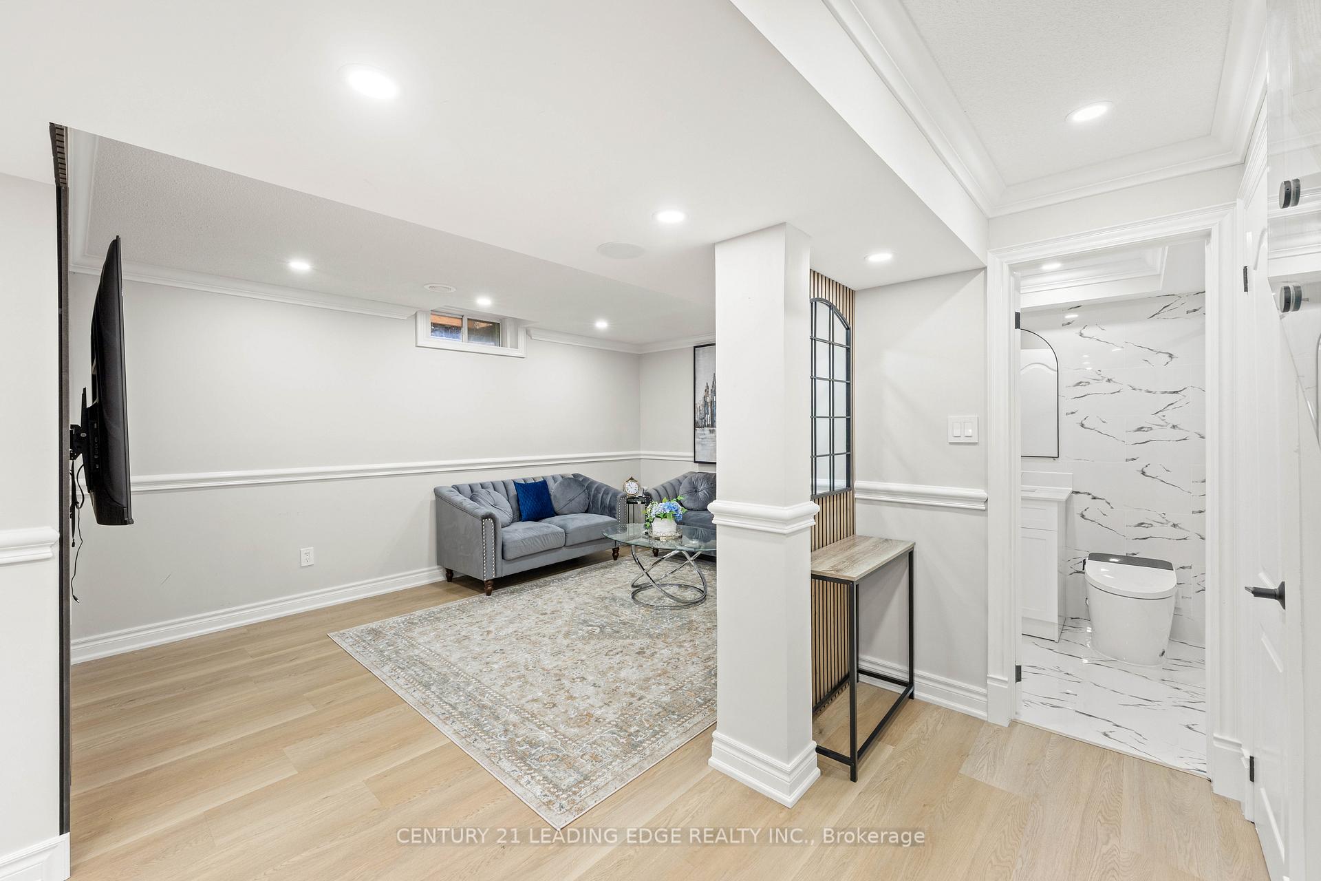 Photo 38 of 6 Freeland Avenue, Clarington, Bowmanville — HOMEH