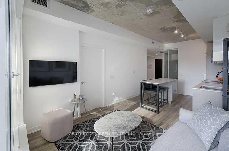 Photo 6 of Unit 516, 1 Fairview Road E, Mississauga, Mississauga Valleys — HOMEH