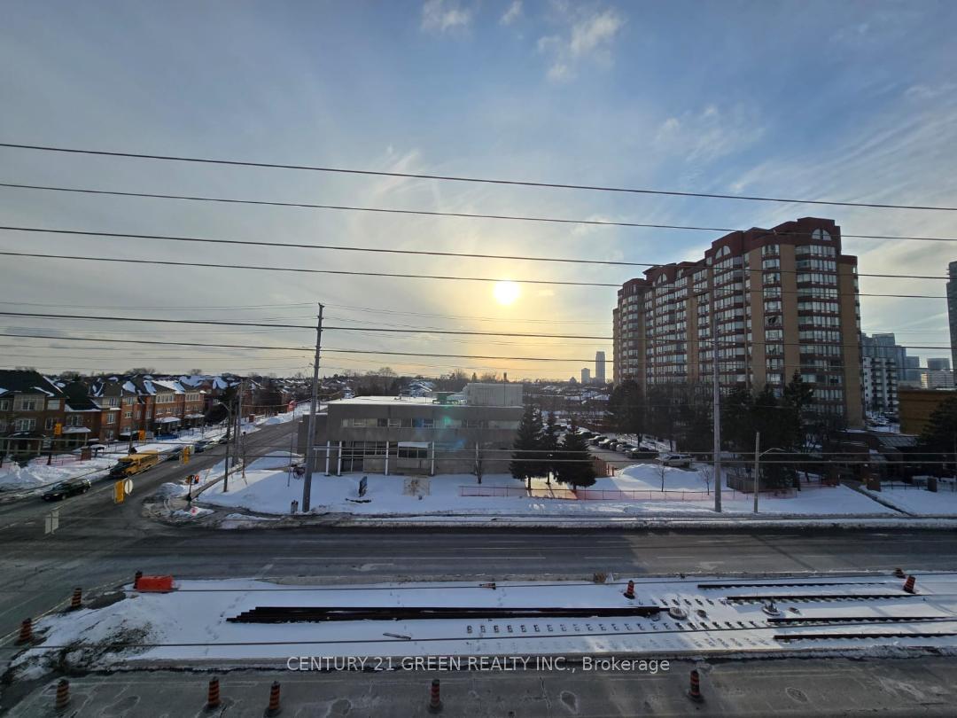 Photo 9 of Unit 516, 1 Fairview Road E, Mississauga, Mississauga Valleys — HOMEH