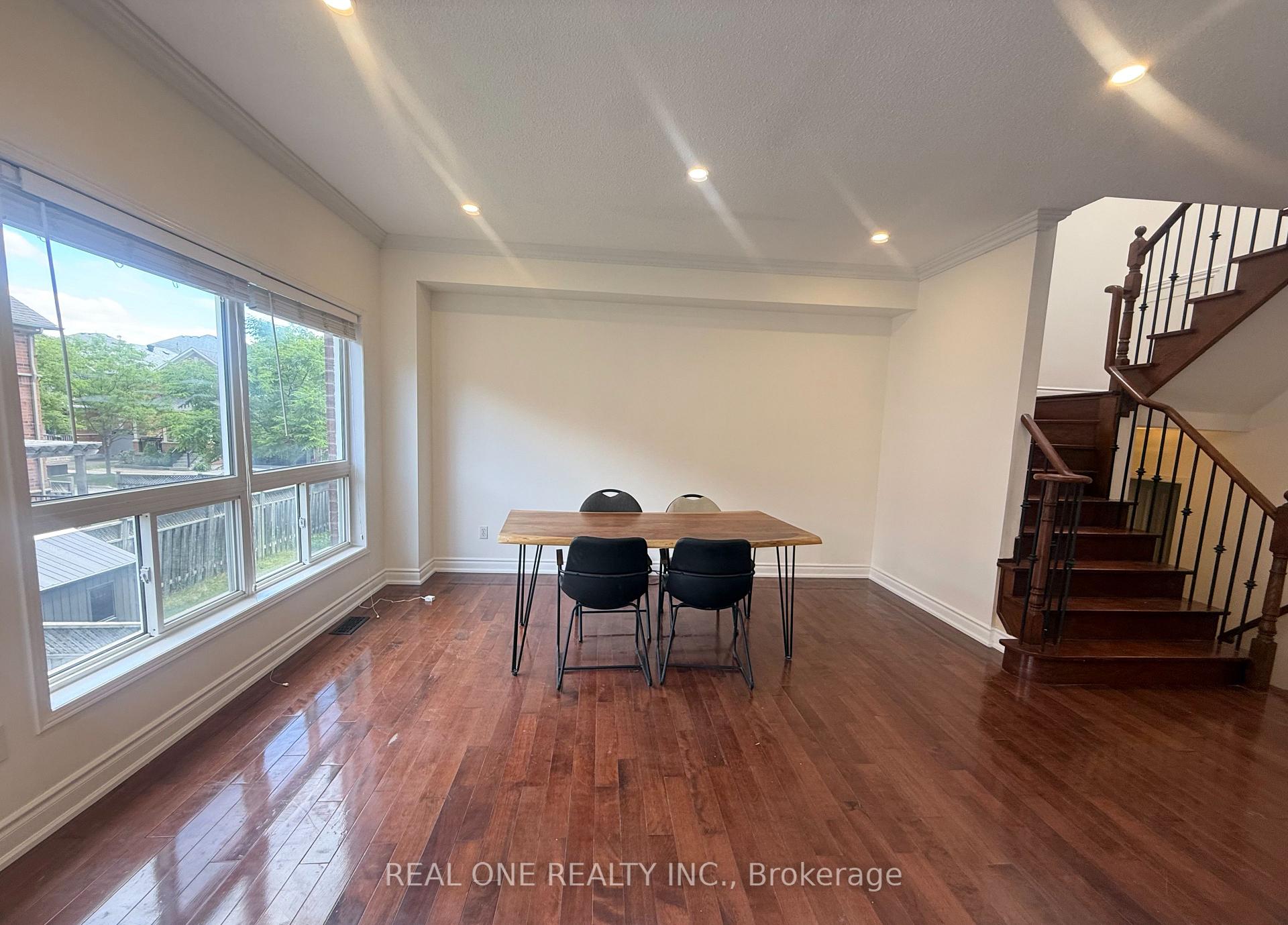 Photo 7 of 93 Brunswick Avenue, Markham, Berczy — HOMEH