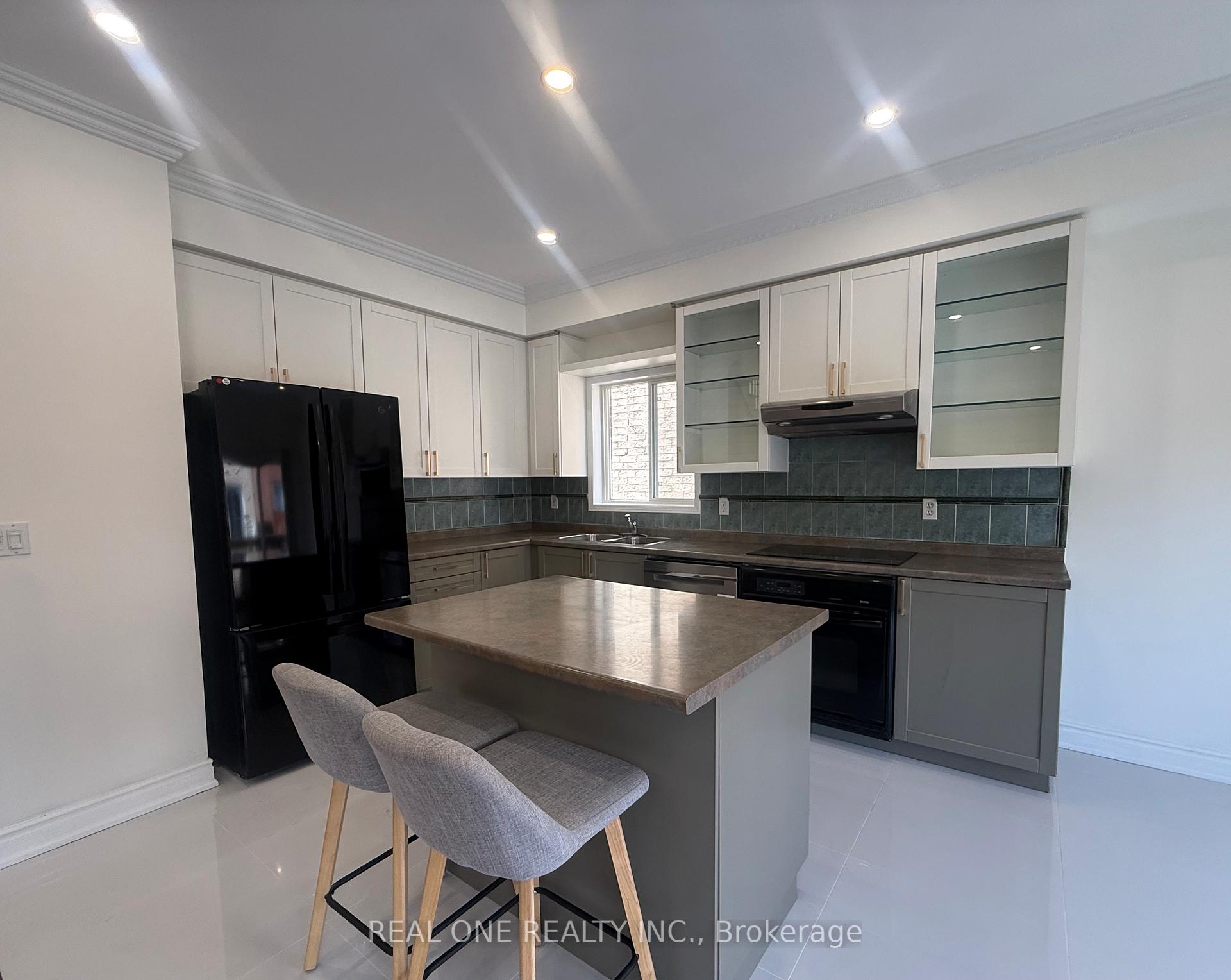 Photo 9 of 93 Brunswick Avenue, Markham, Berczy — HOMEH