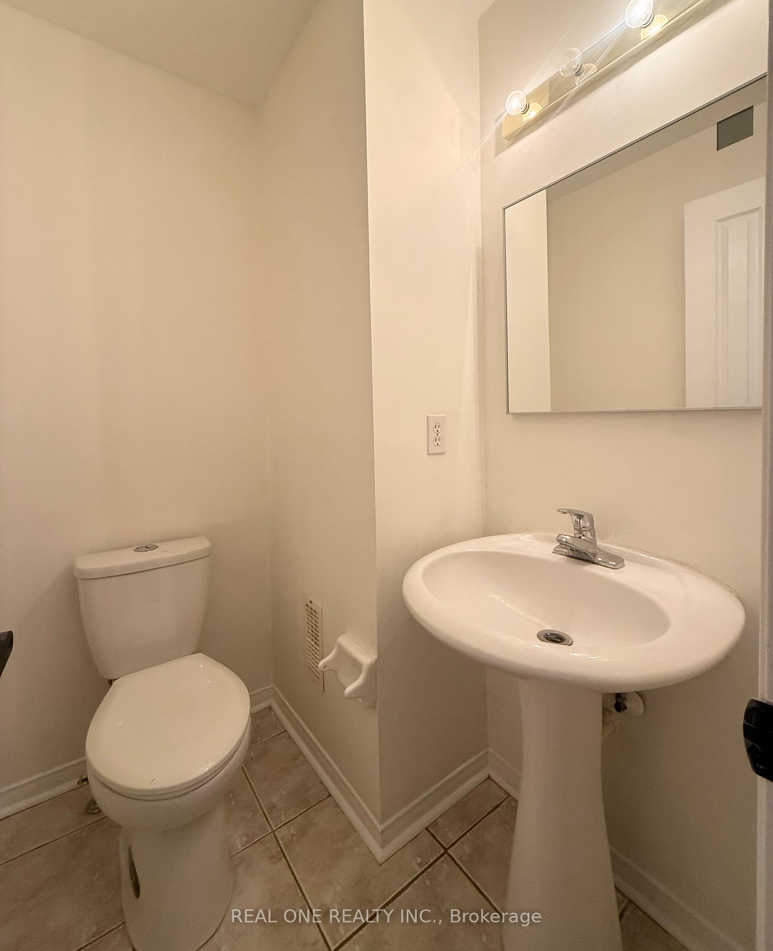 Photo 17 of 93 Brunswick Avenue, Markham, Berczy — HOMEH