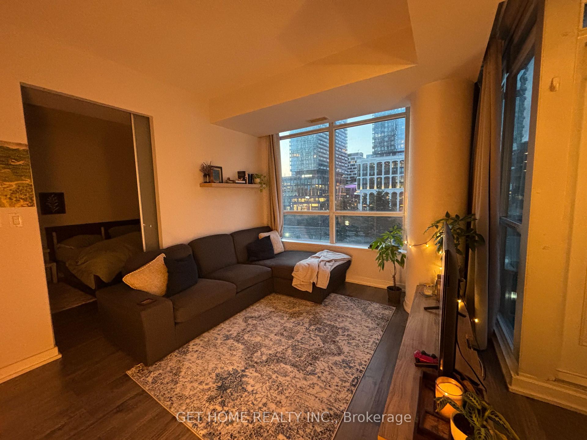 Photo 4 of Unit 318, 8 Telegram Mews, Toronto, Waterfront Communities — HOMEH