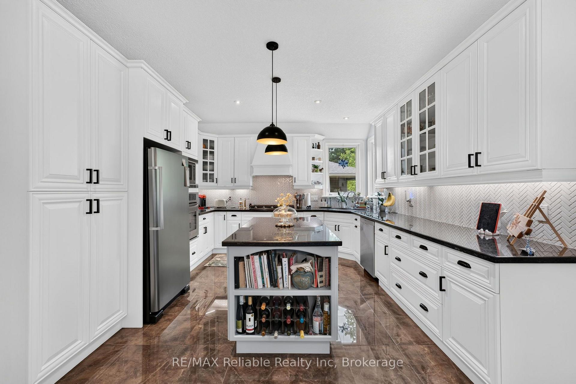 Photo 16 of 77 West Street, Huron East, Seaforth — HOMEH