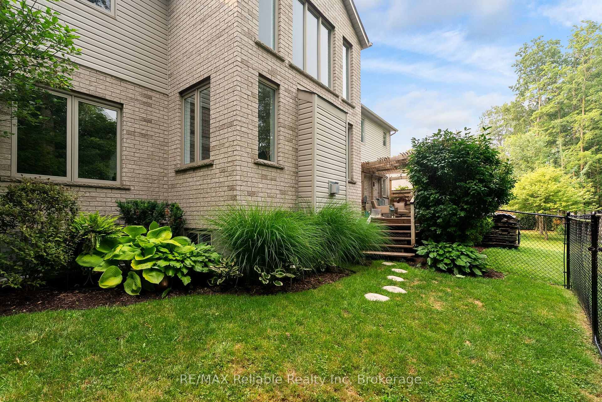 Photo 41 of 77 West Street, Huron East, Seaforth — HOMEH