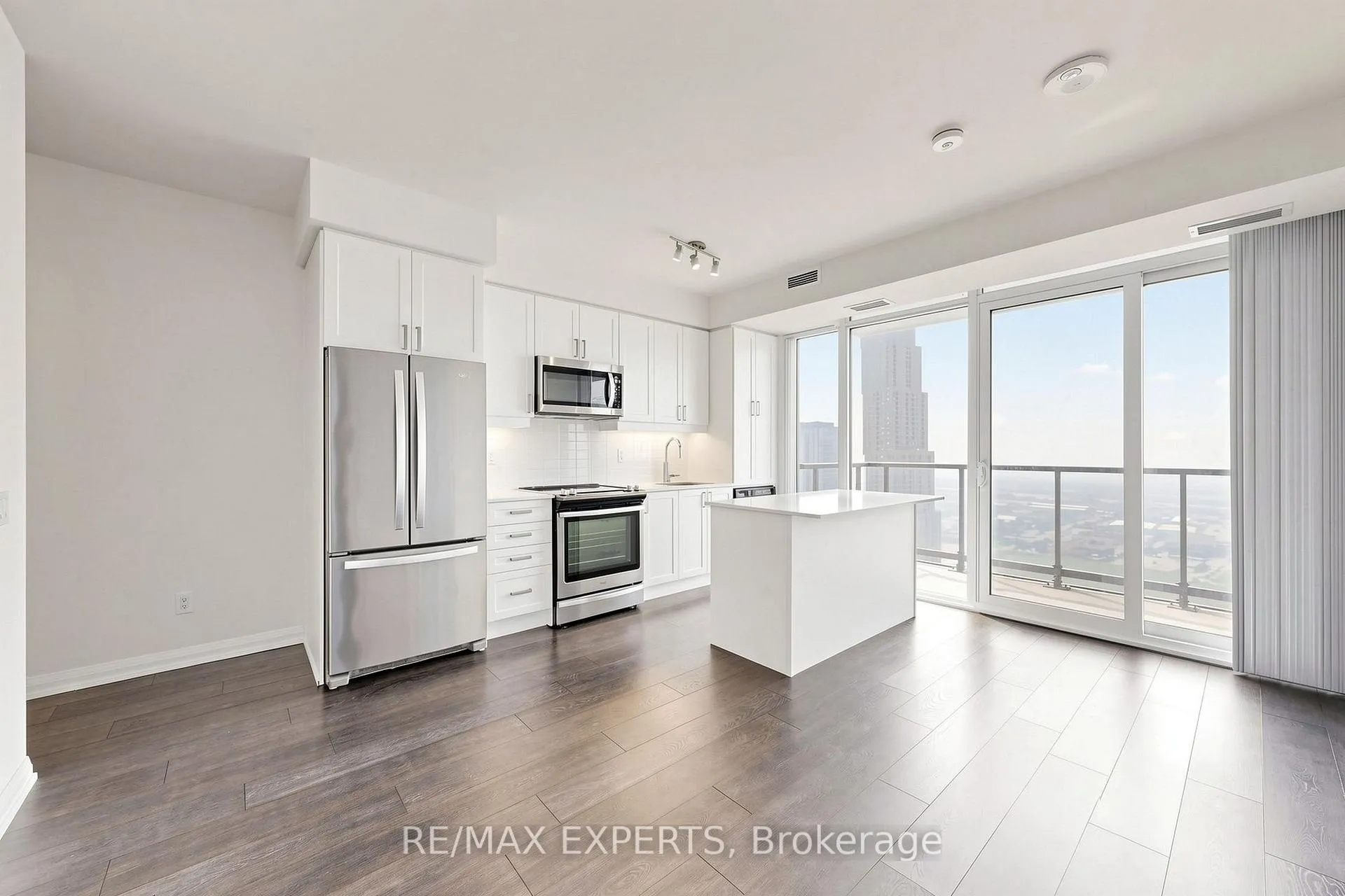 Photo 5 of Unit 3506, 7895 Jane Street, Vaughan, Concord — HOMEH