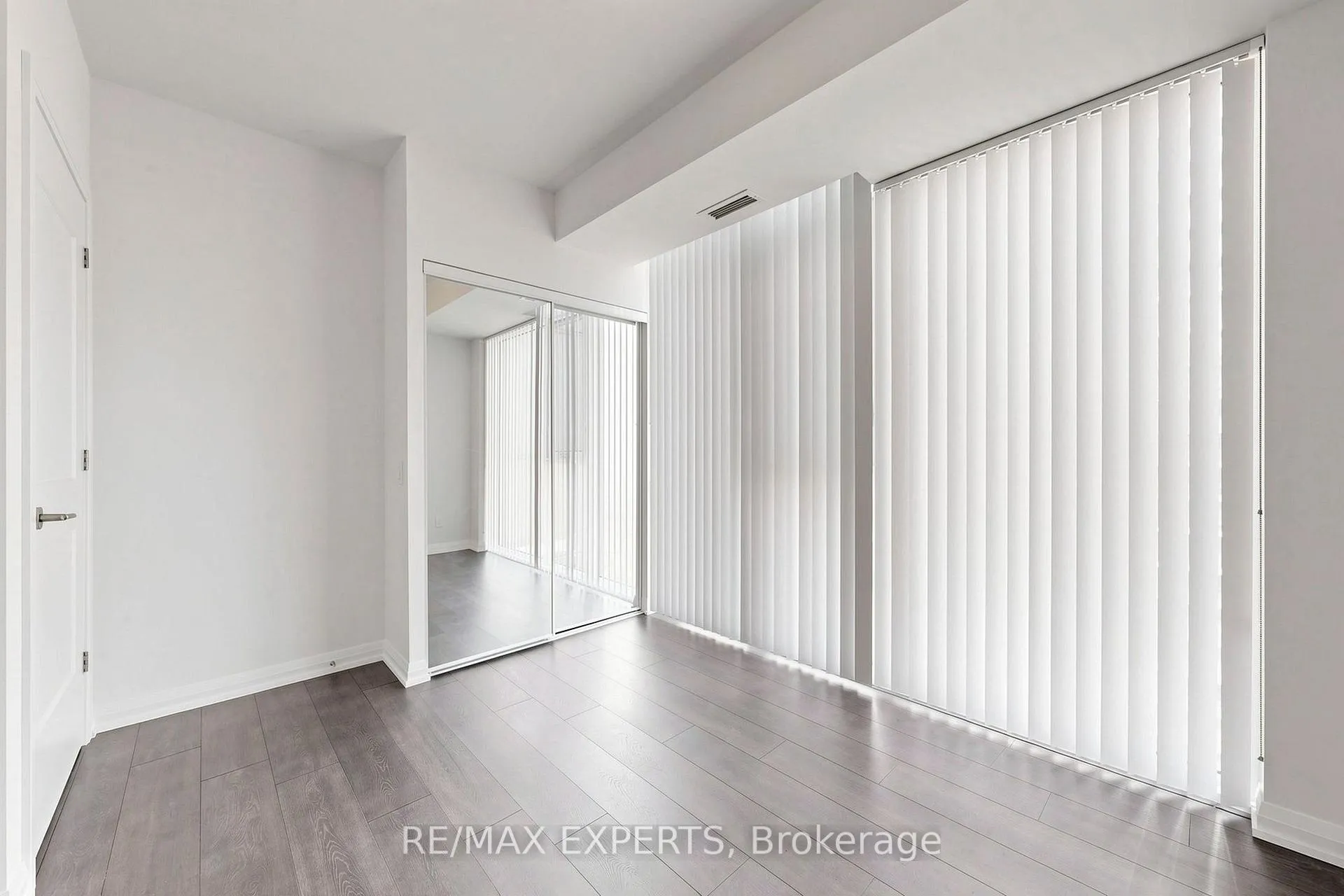 Photo 10 of Unit 3506, 7895 Jane Street, Vaughan, Concord — HOMEH
