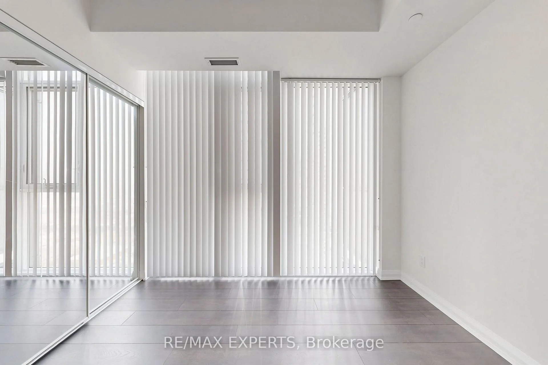 Photo 11 of Unit 3506, 7895 Jane Street, Vaughan, Concord — HOMEH