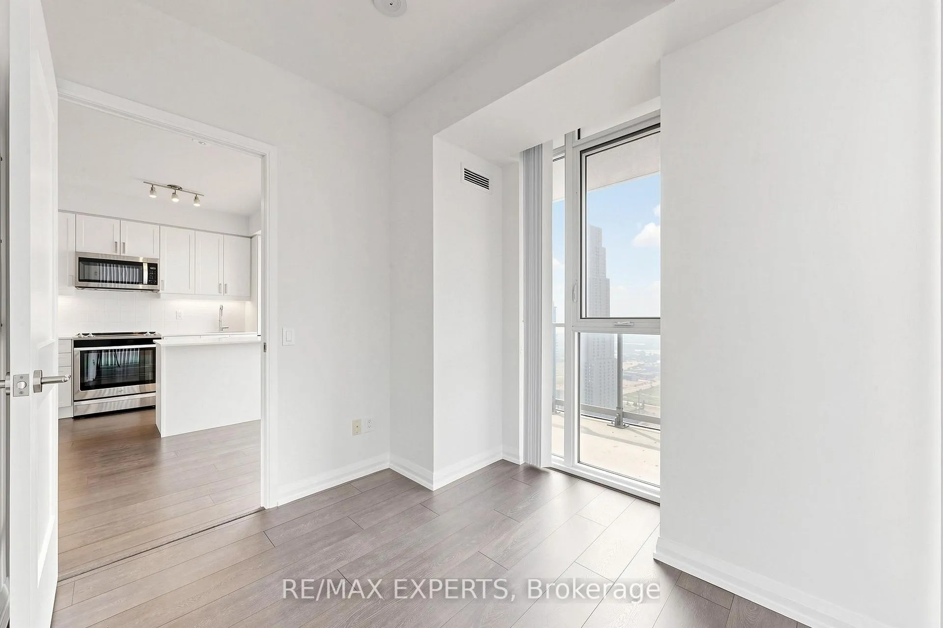 Photo 16 of Unit 3506, 7895 Jane Street, Vaughan, Concord — HOMEH