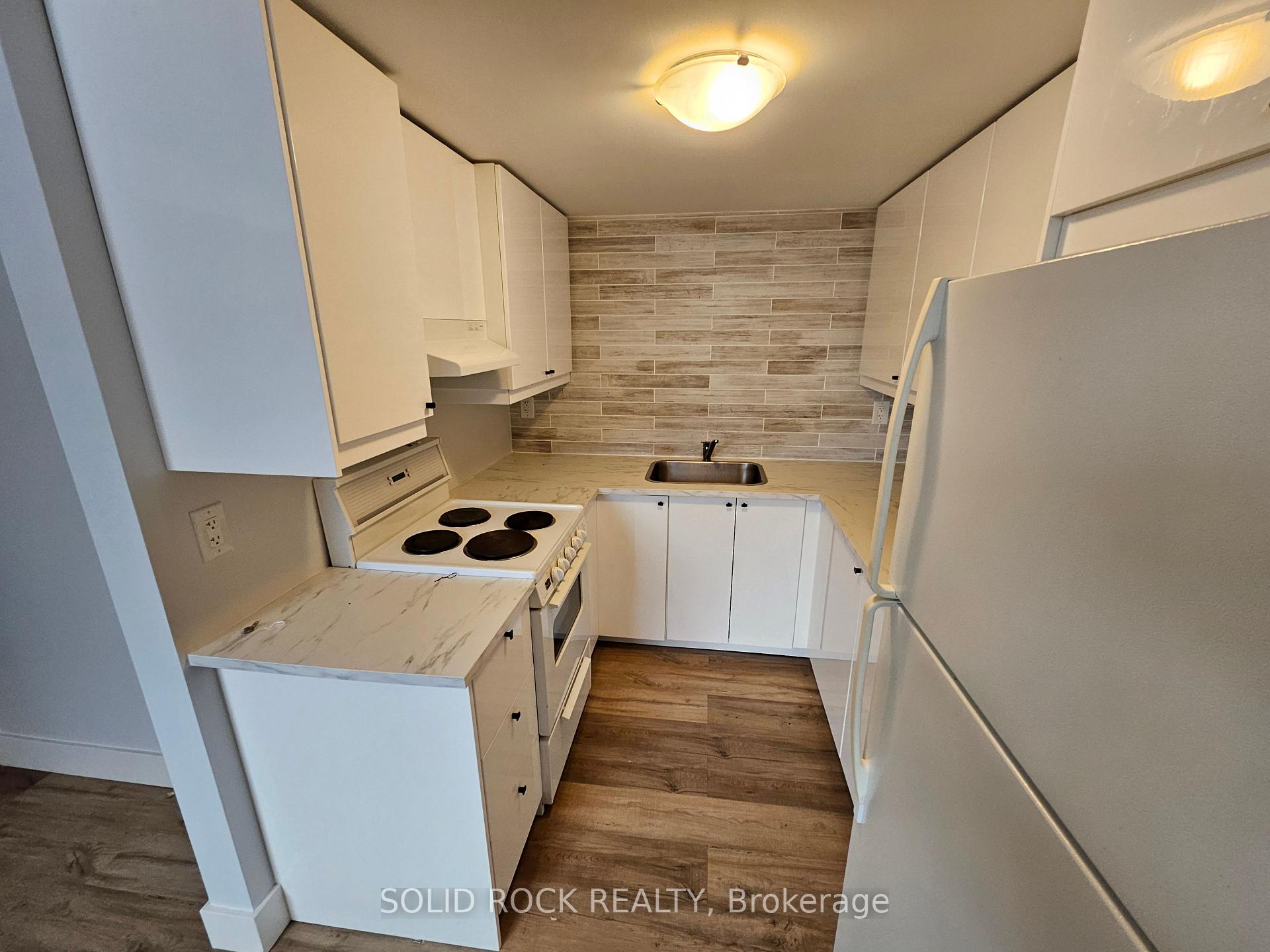 Photo 11 of 846 Alpine Avenue, Ottawa, Queensway Terrace North — HOMEH