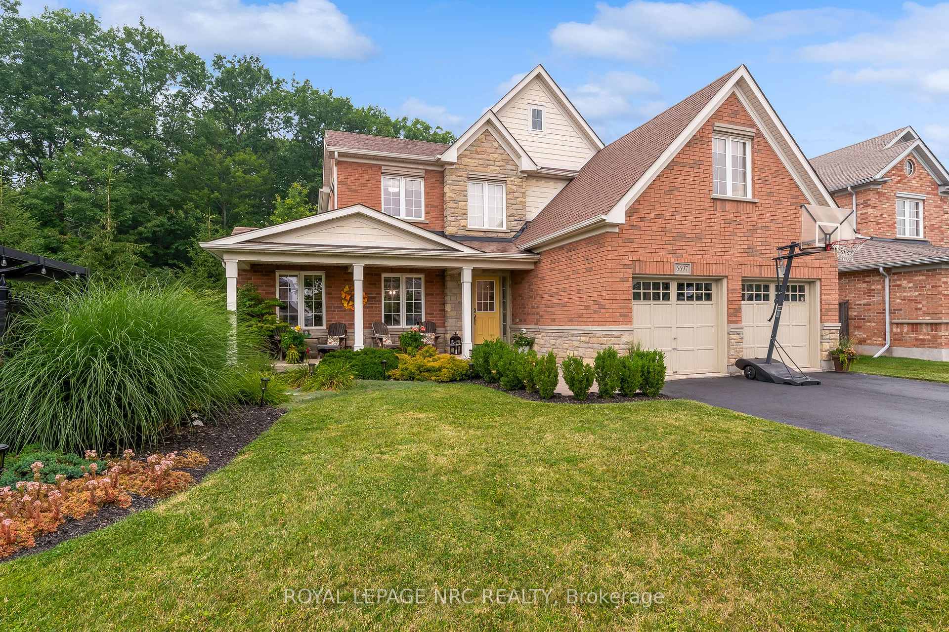 Photo 2 of 6697 St. Michael Drive, Niagara Falls, Forestview — HOMEH