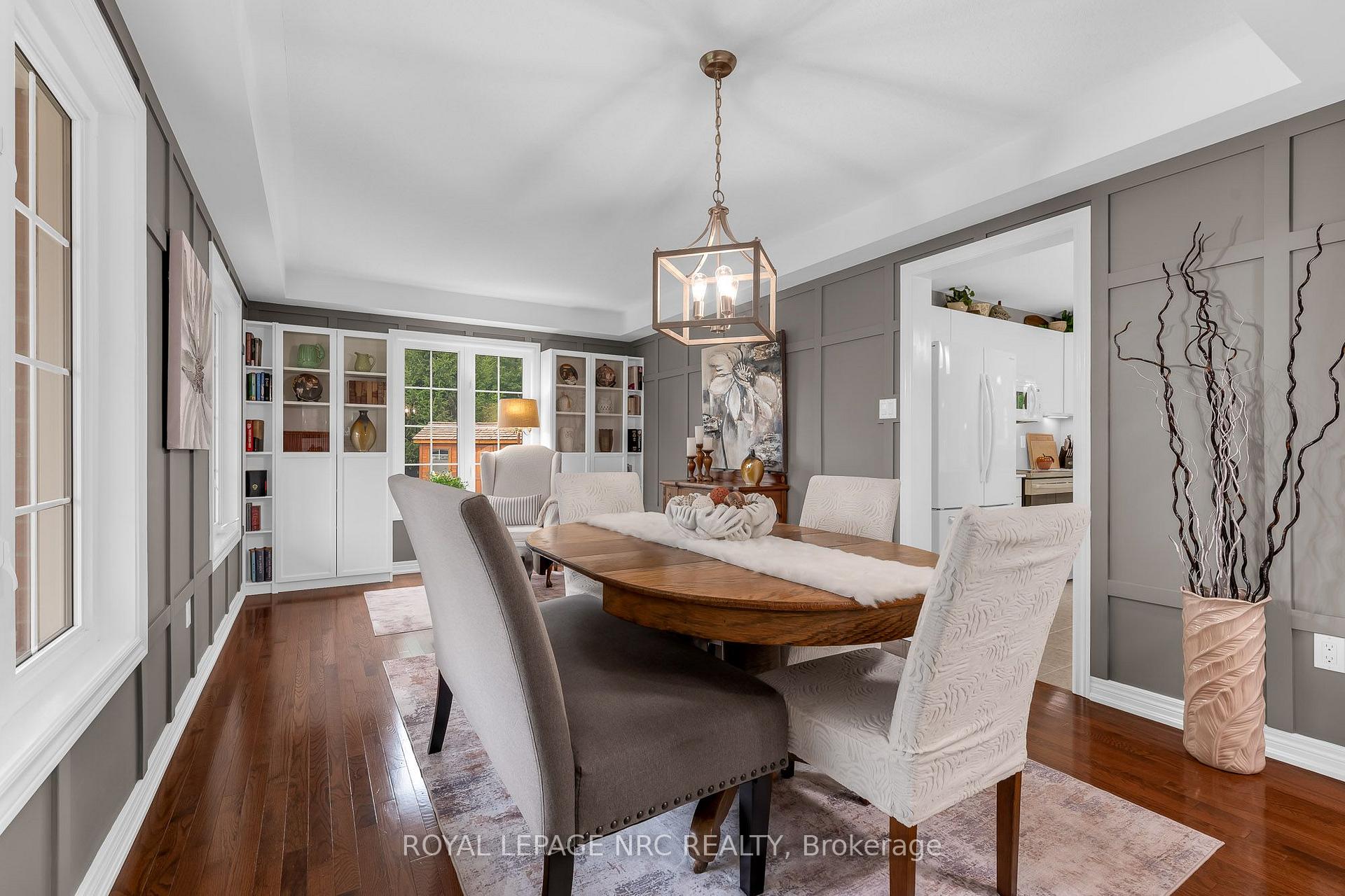 Photo 4 of 6697 St. Michael Drive, Niagara Falls, Forestview — HOMEH