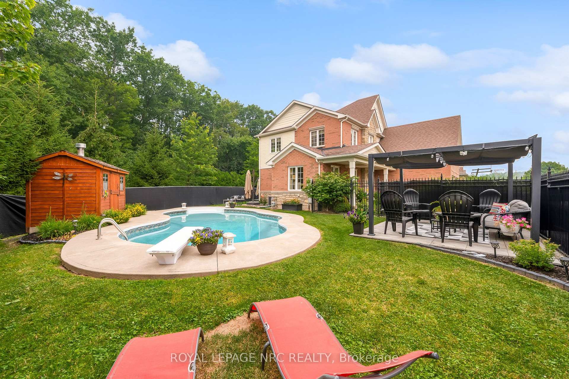 Photo 32 of 6697 St. Michael Drive, Niagara Falls, Forestview — HOMEH