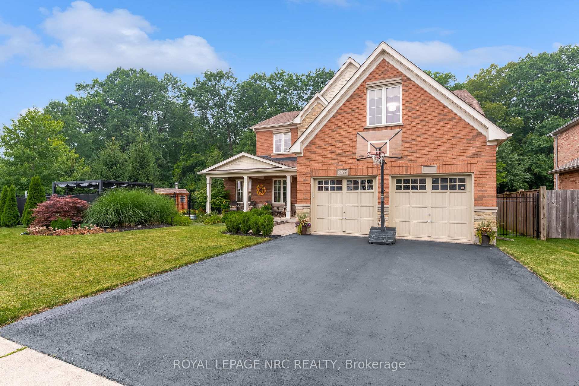 Photo 34 of 6697 St. Michael Drive, Niagara Falls, Forestview — HOMEH