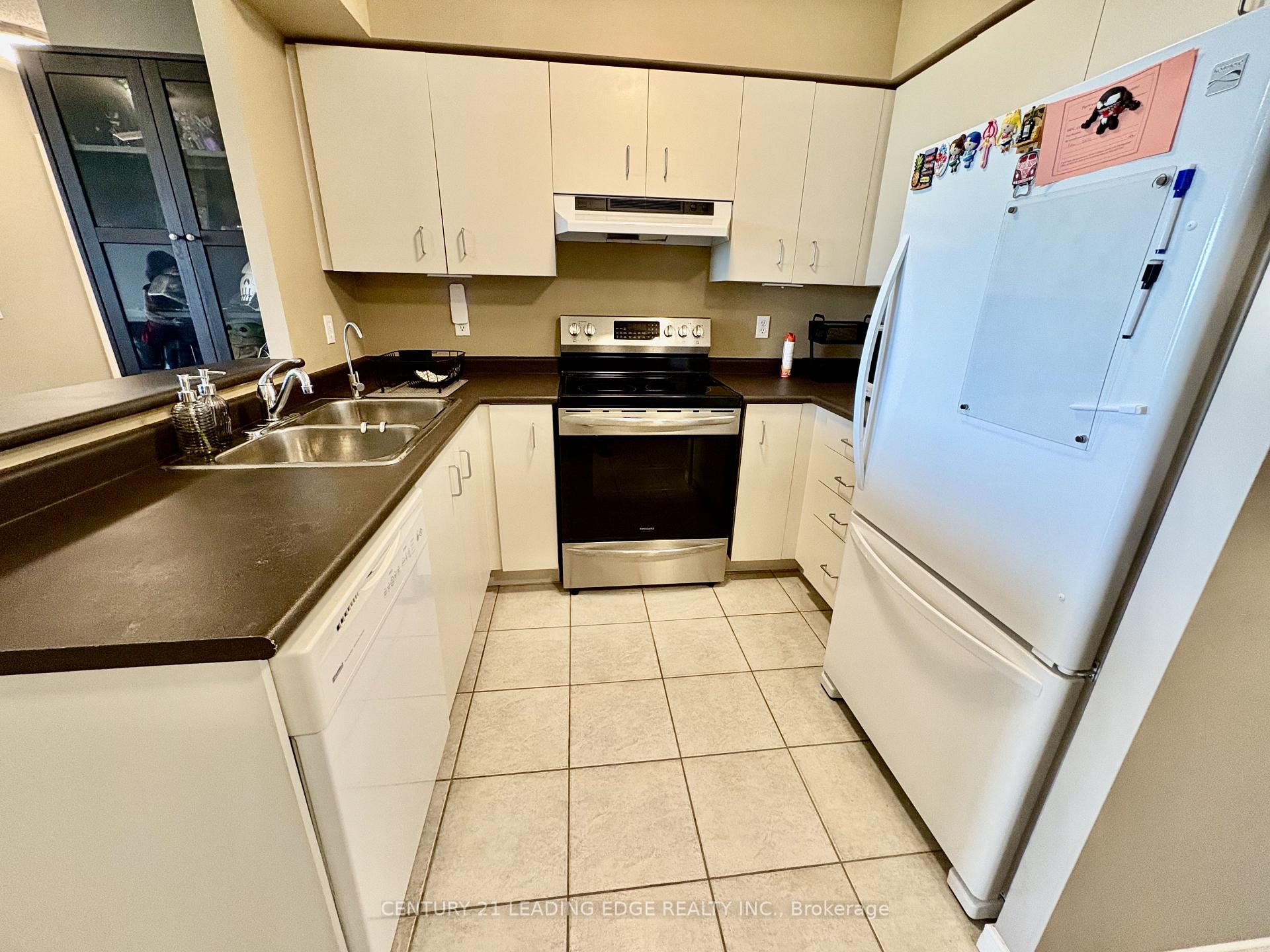 Photo 3 of Unit 1107, 2565 Erin Centre Boulevard, Mississauga, Central Erin Mills — HOMEH