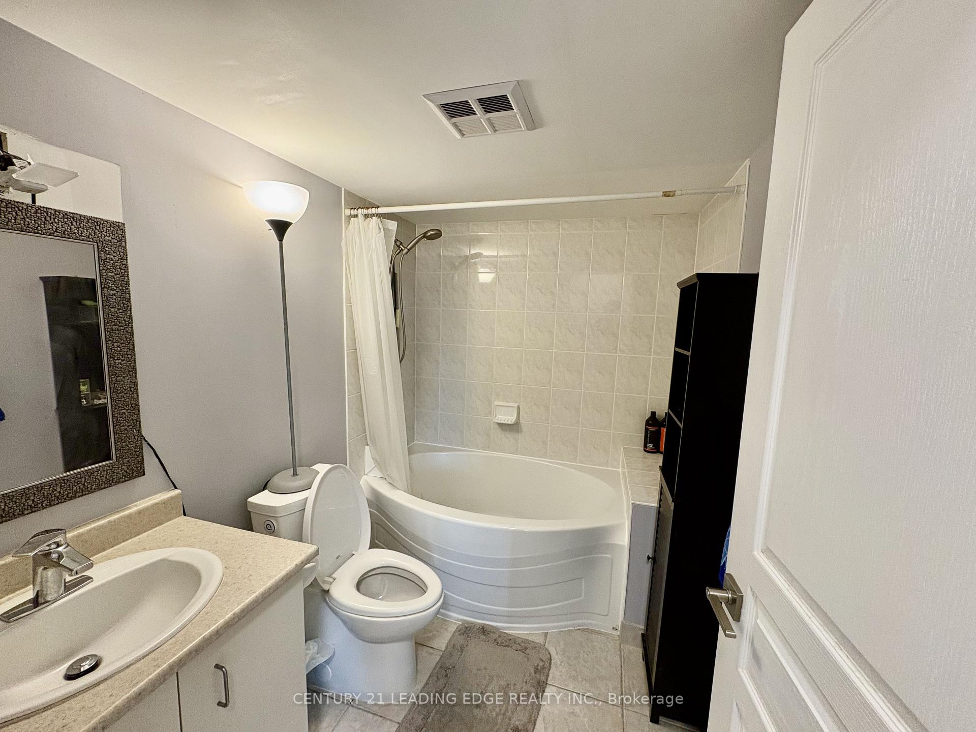 Photo 13 of Unit 1107, 2565 Erin Centre Boulevard, Mississauga, Central Erin Mills — HOMEH