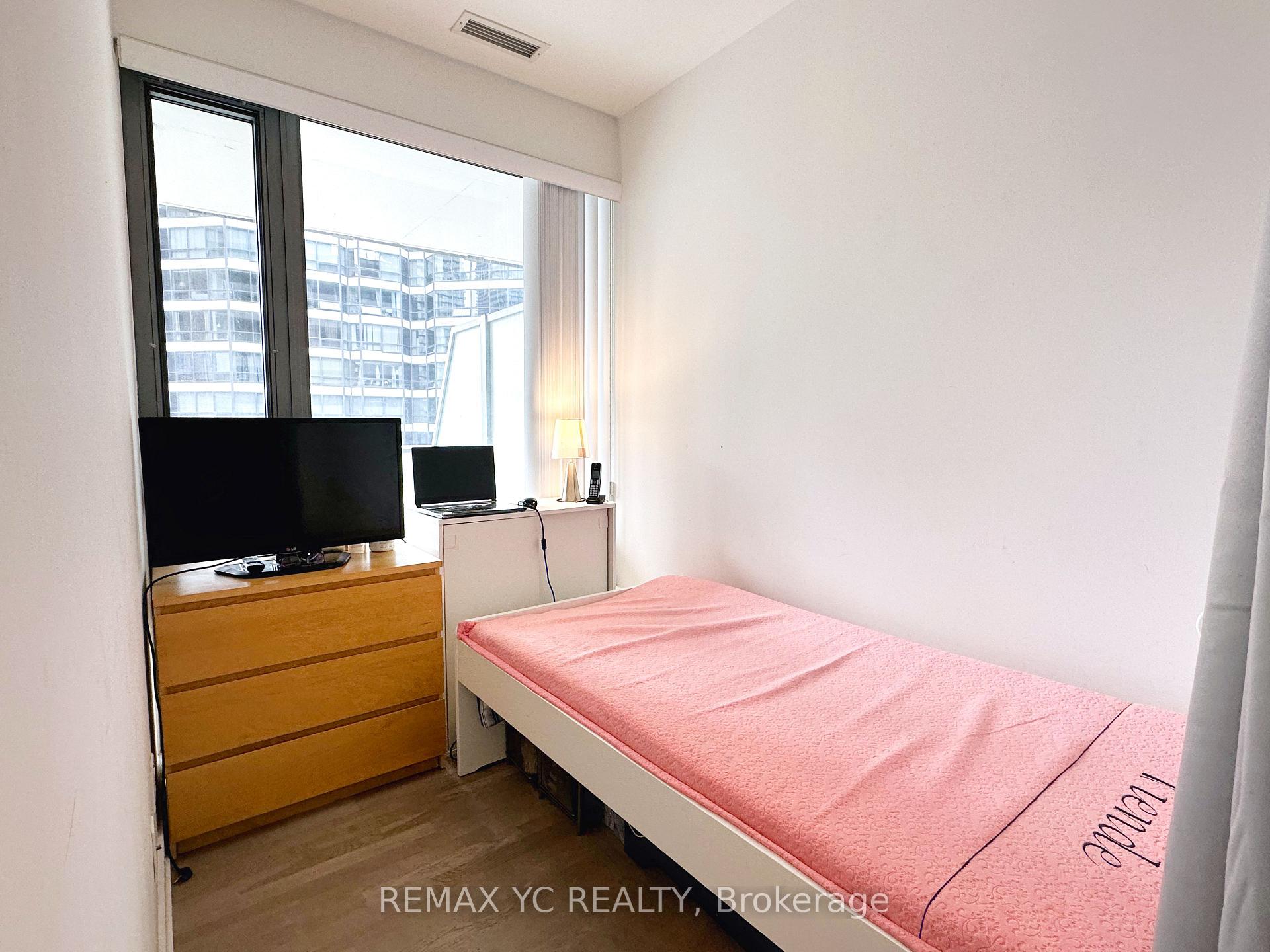 Photo 2 of Unit 722, 57 St Joseph Street, Toronto, Bay Street Corridor — HOMEH
