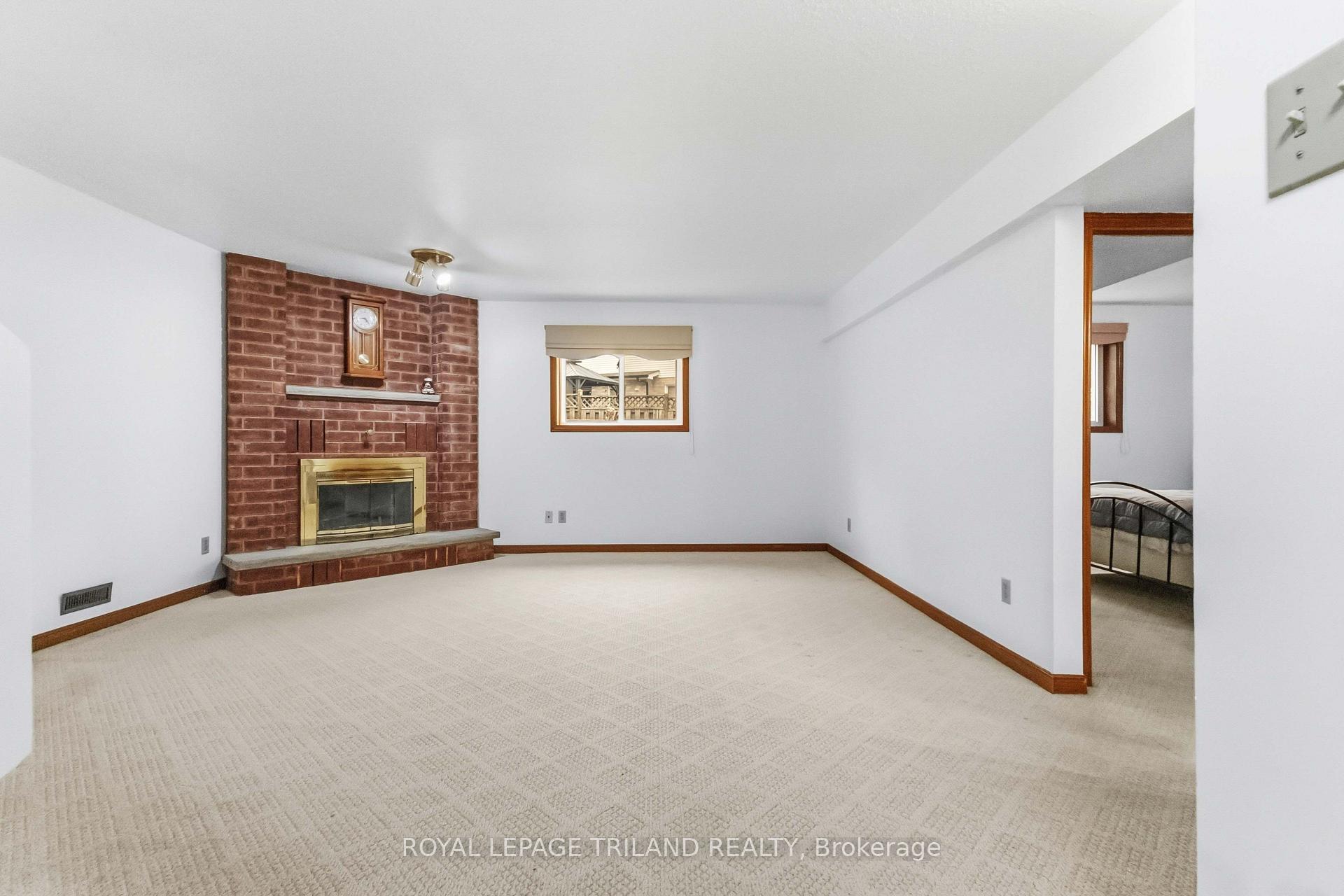 Photo 19 of 954 Chippewa Drive, London, East D — HOMEH