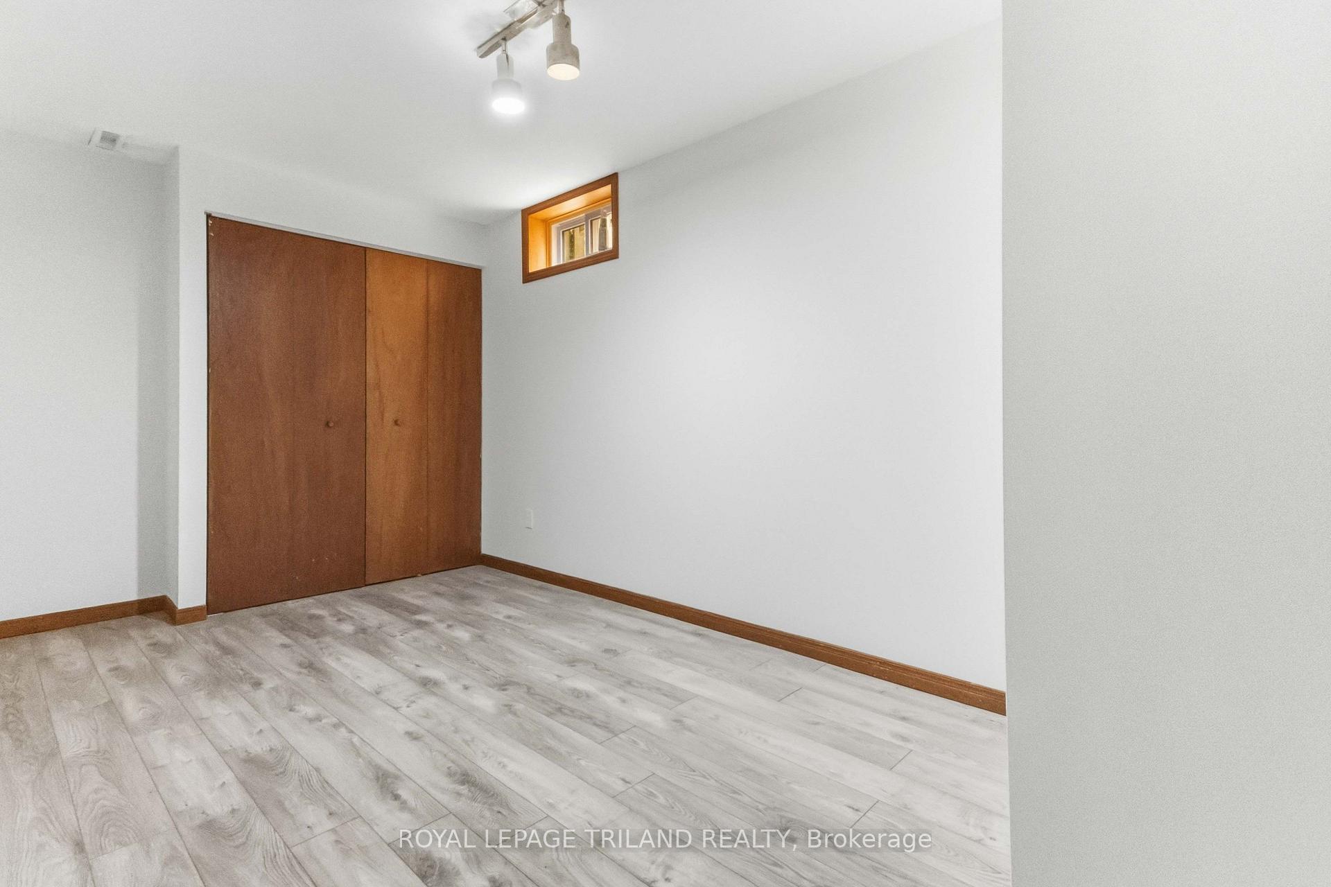 Photo 25 of 954 Chippewa Drive, London, East D — HOMEH