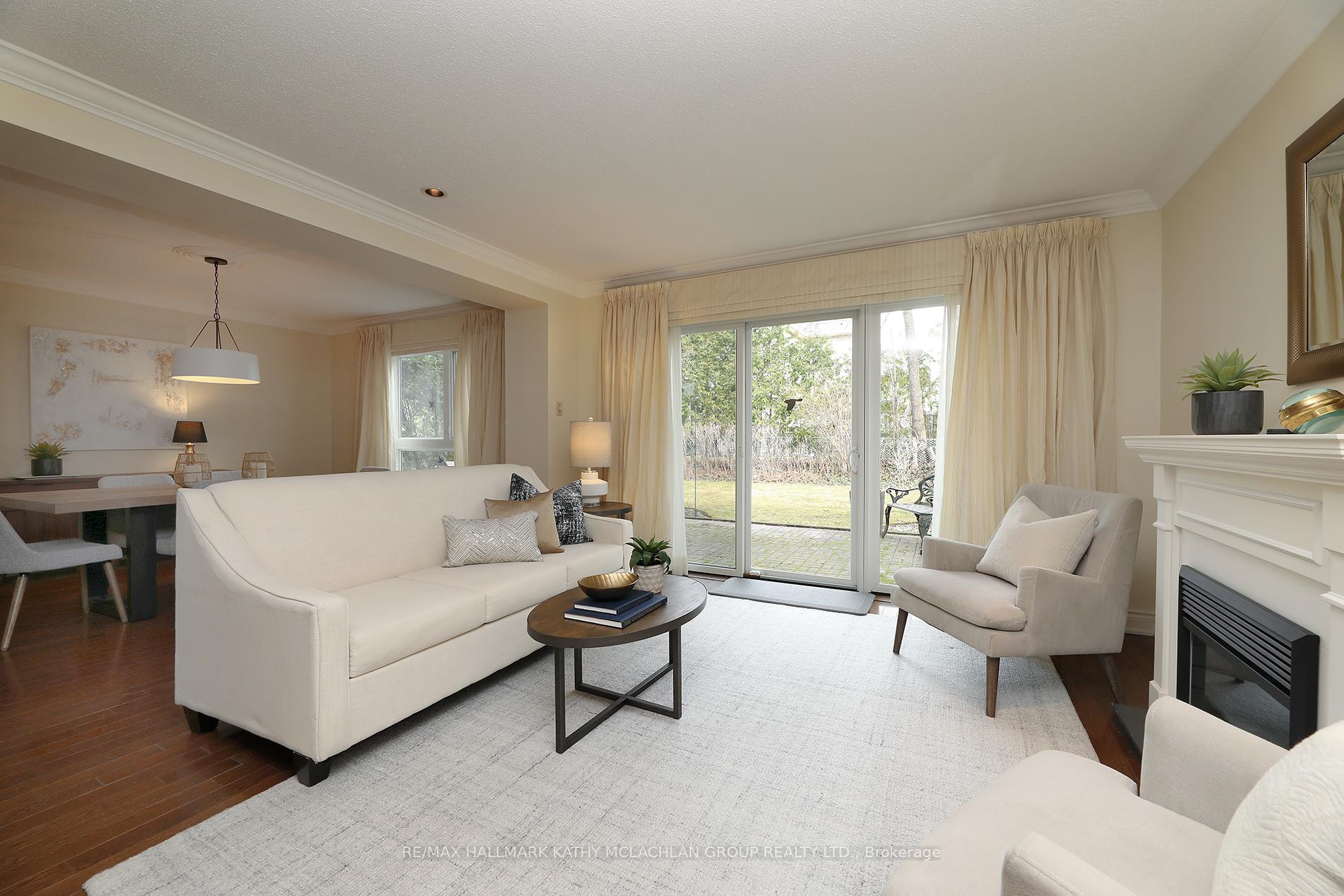 Photo 11 of 38 Crimson Millway, North York, St. Andrew-Windfields — HOMEH