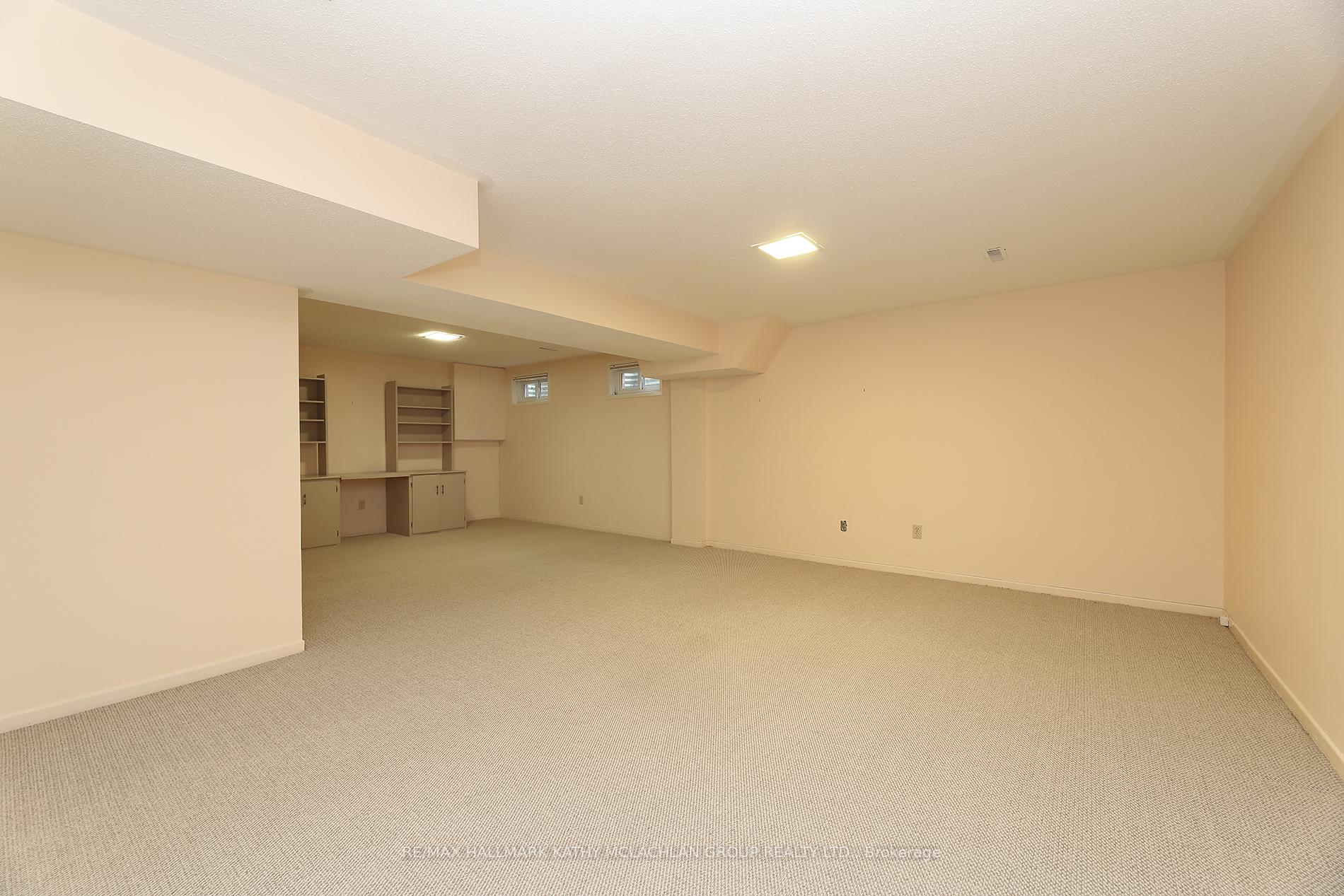 Photo 23 of 38 Crimson Millway, North York, St. Andrew-Windfields — HOMEH